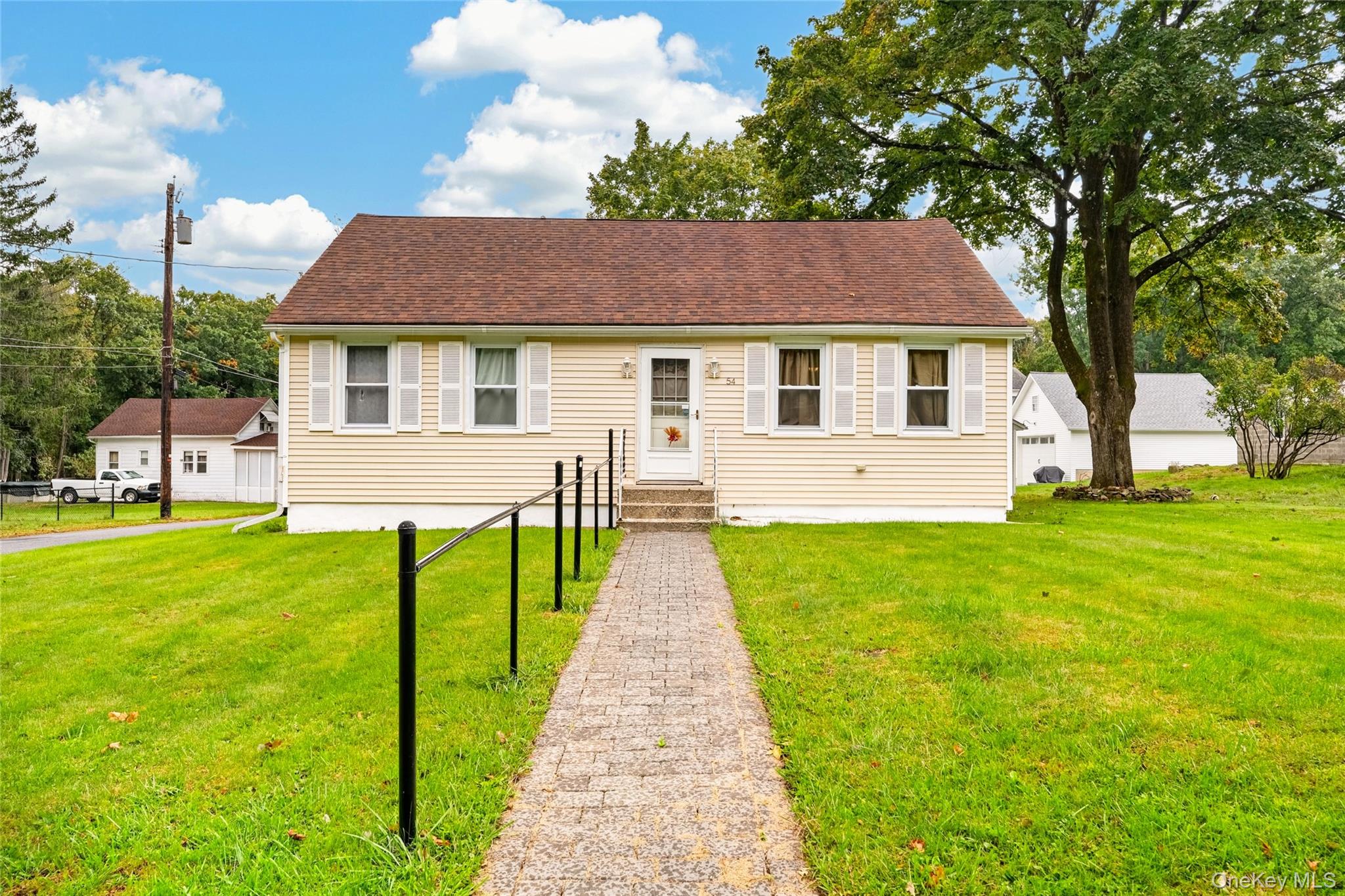 54 Western Avenue – For Sale