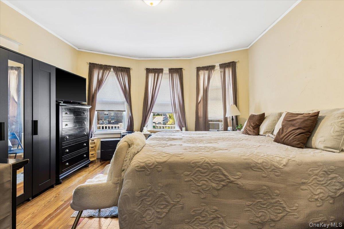 204 Voss Avenue – For Sale photo 24