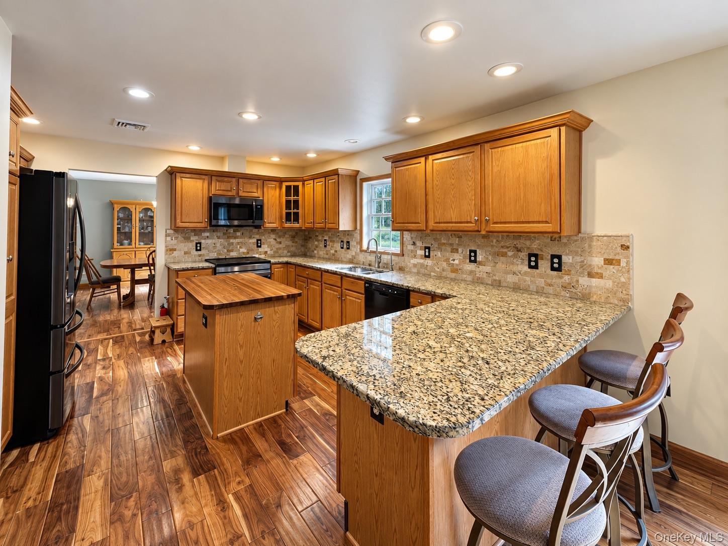 40 Half Moon Drive – For Sale photo 12