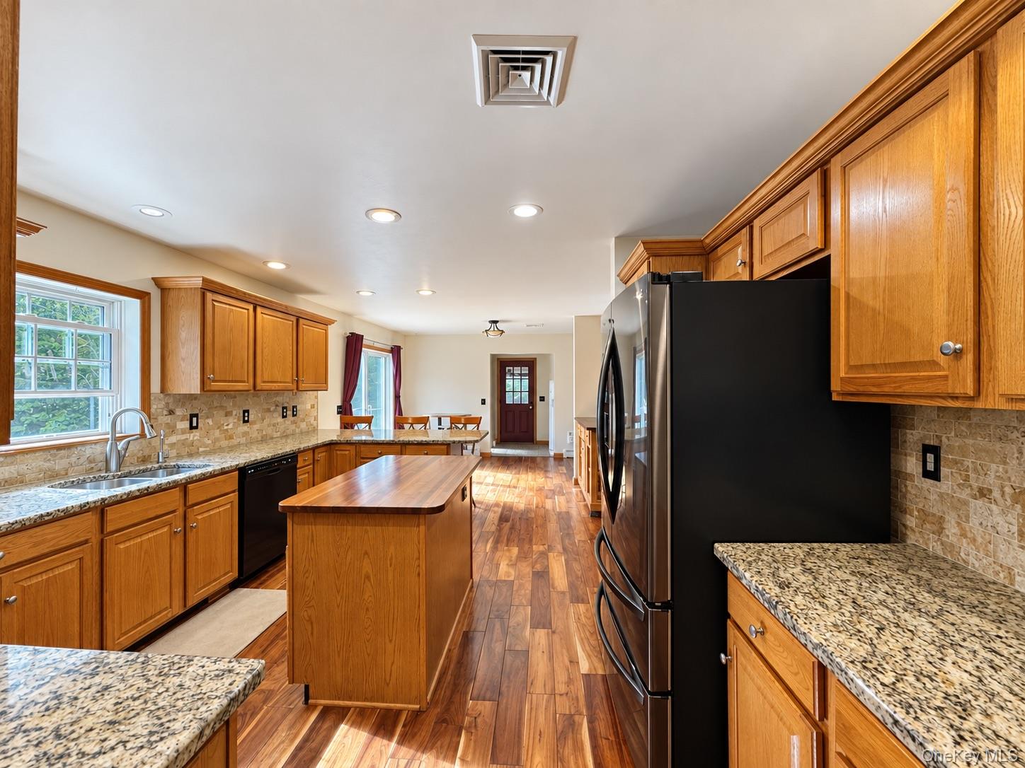 40 Half Moon Drive – For Sale photo 13