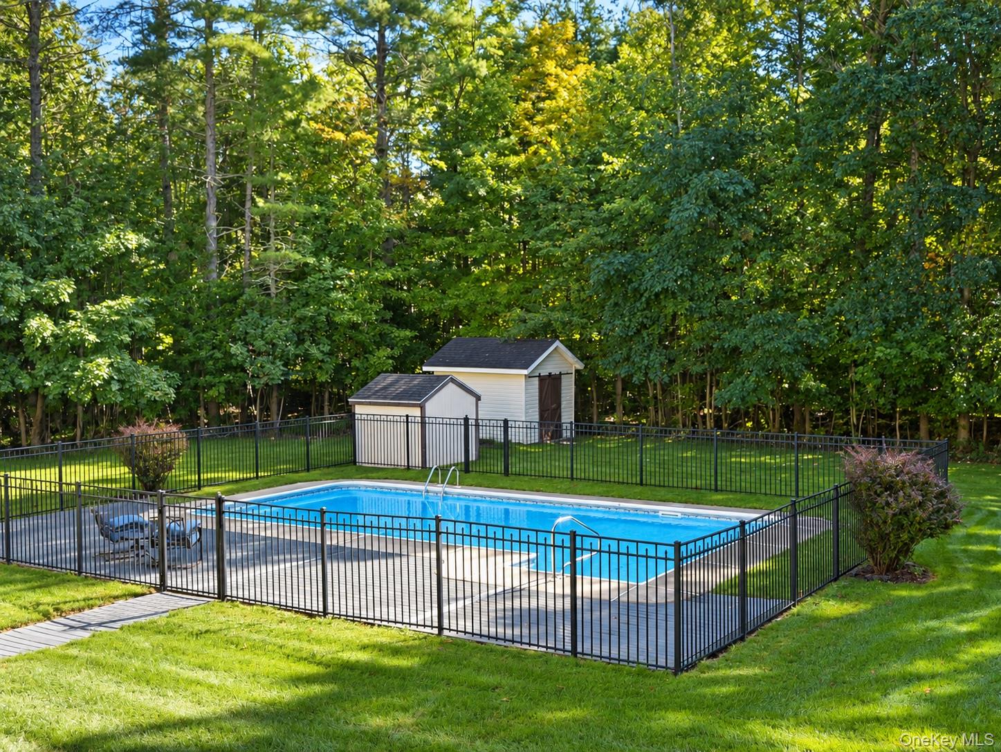 40 Half Moon Drive – For Sale photo 5