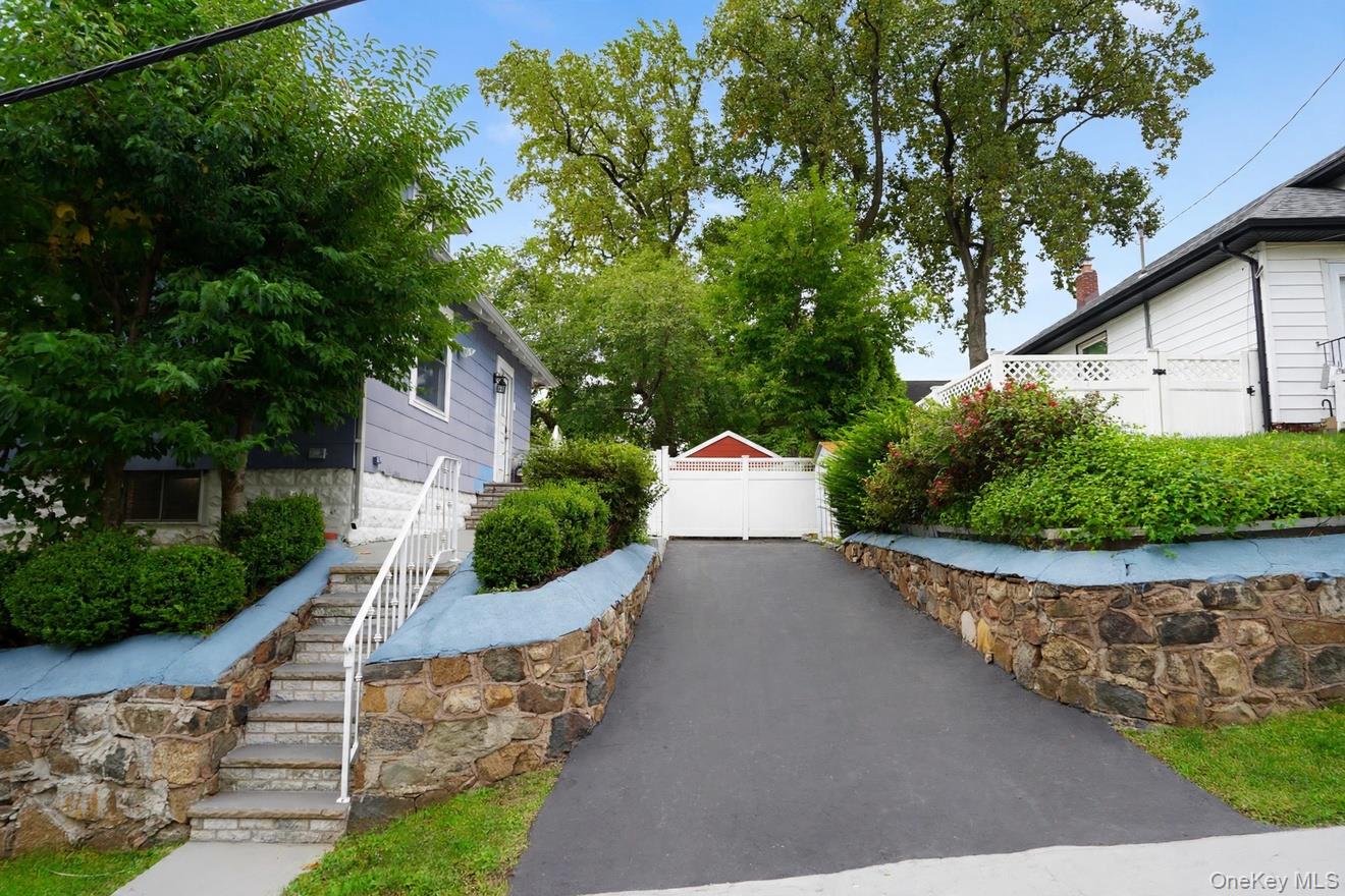 230 Lindenwood Road – For Sale photo 3