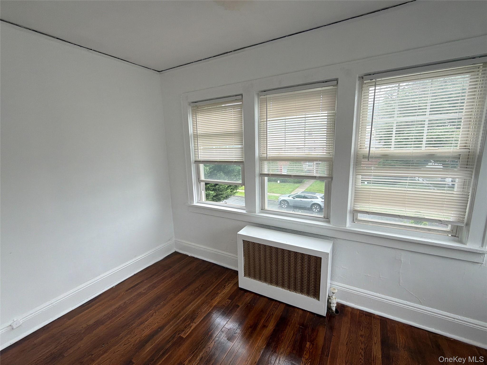 15 Stevens Street – For Rent photo 11