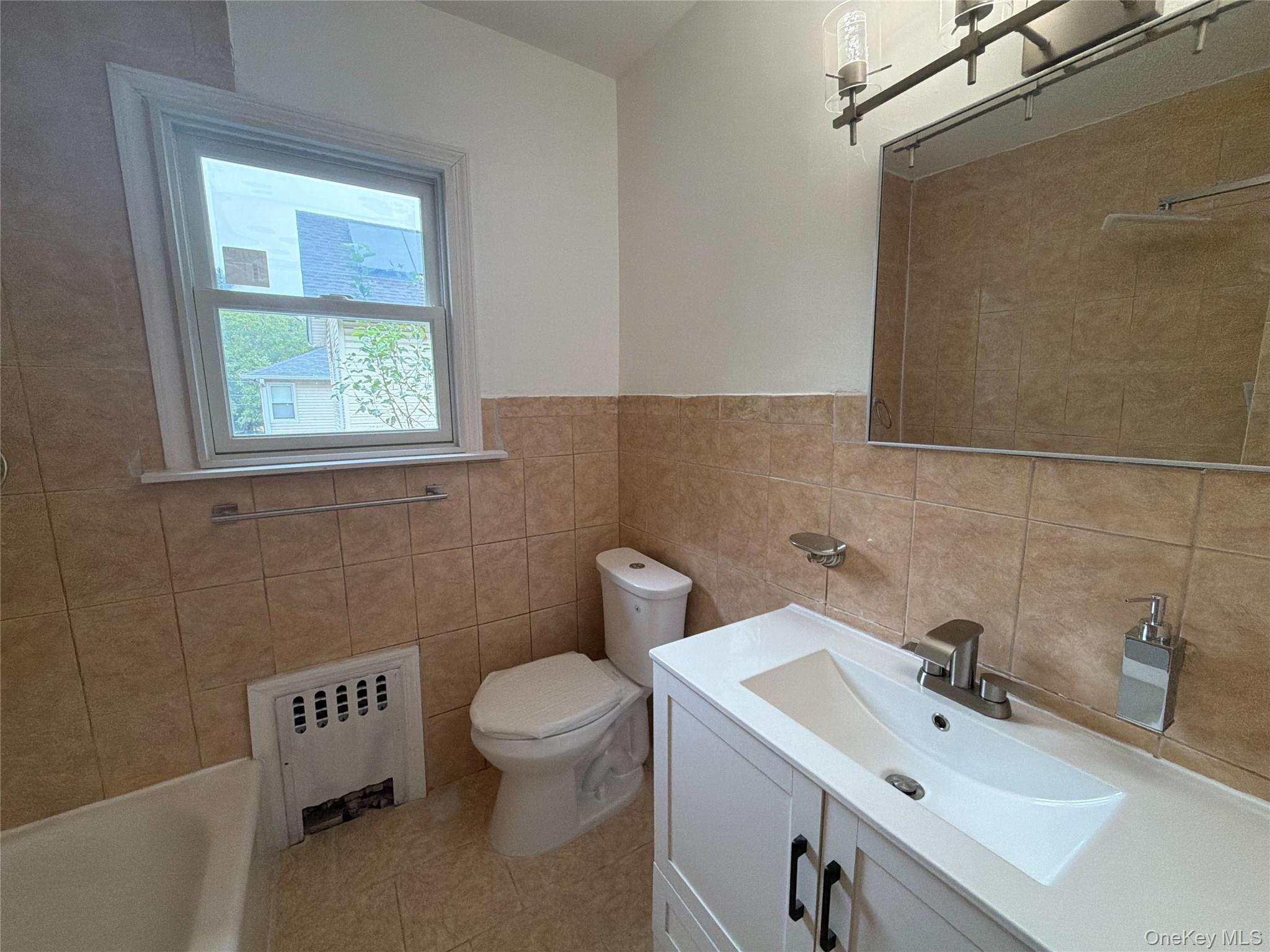 15 Stevens Street – For Rent photo 6