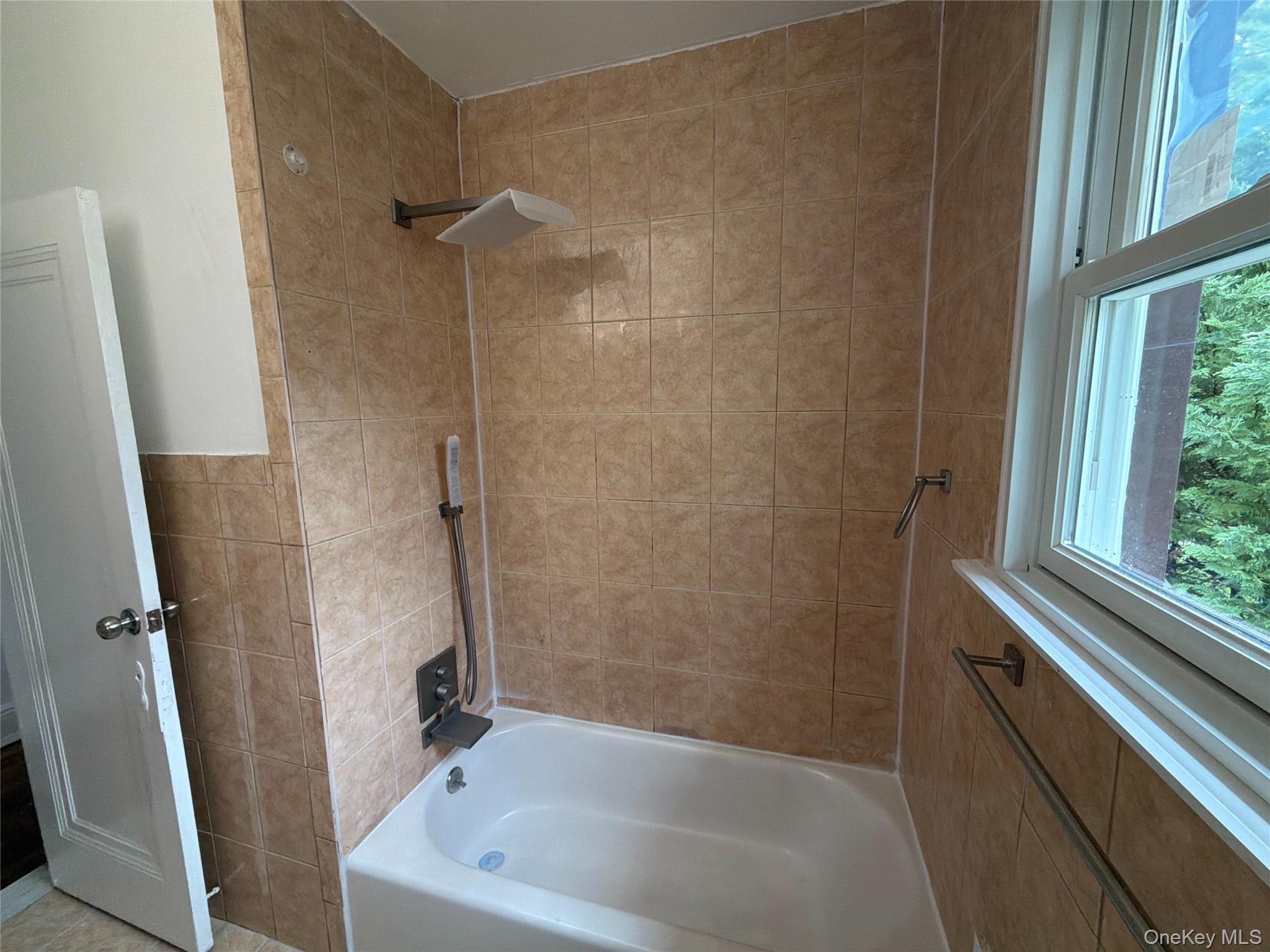 15 Stevens Street – For Rent photo 8