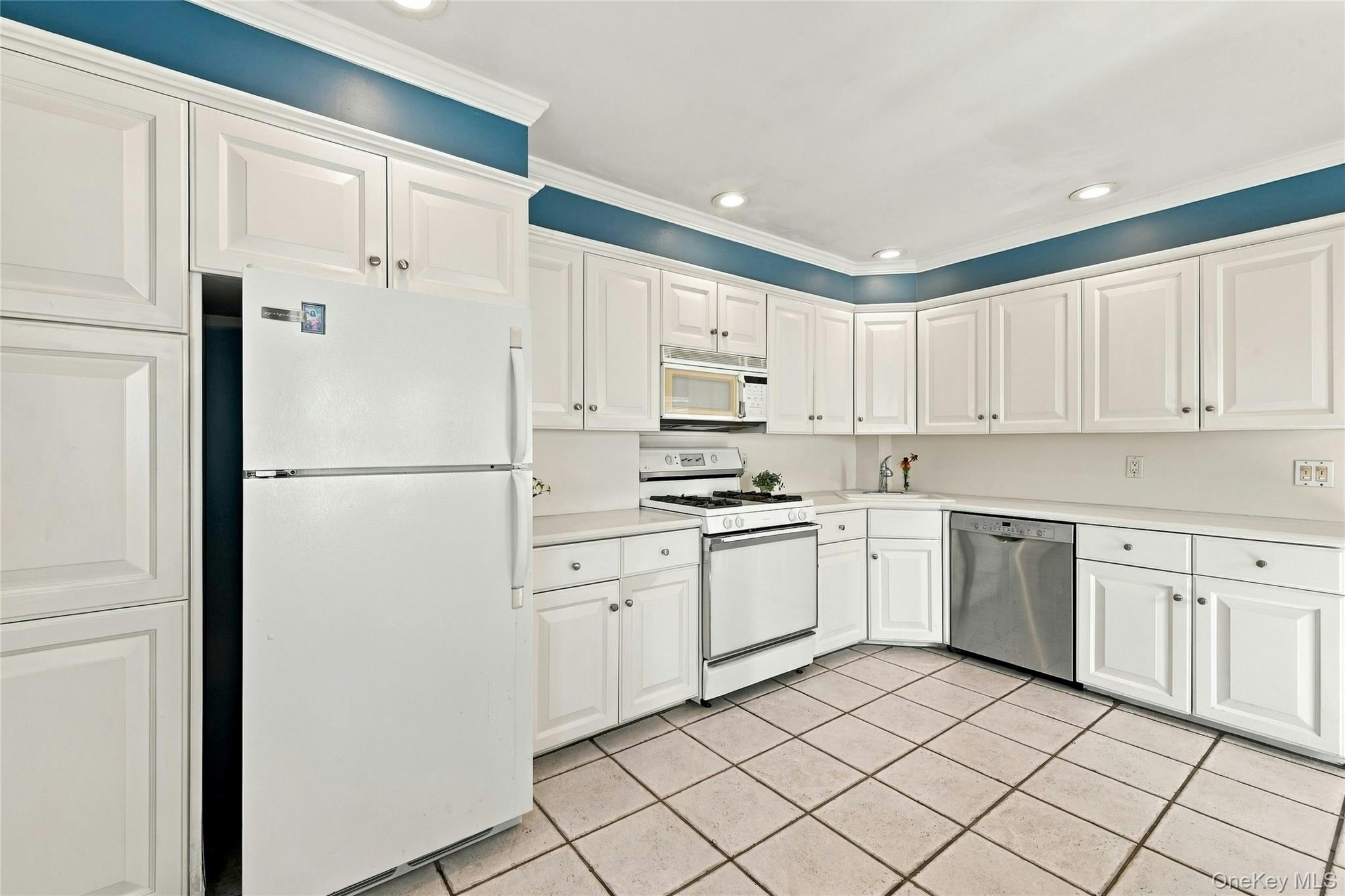 53 Greenway W – For Sale photo 8
