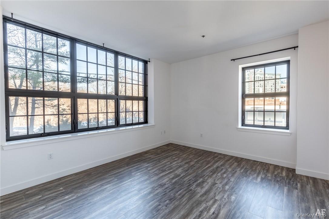 121 Westmoreland Avenue, Unit 310 photo 4