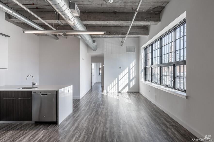 121 Westmoreland Avenue, Unit 310