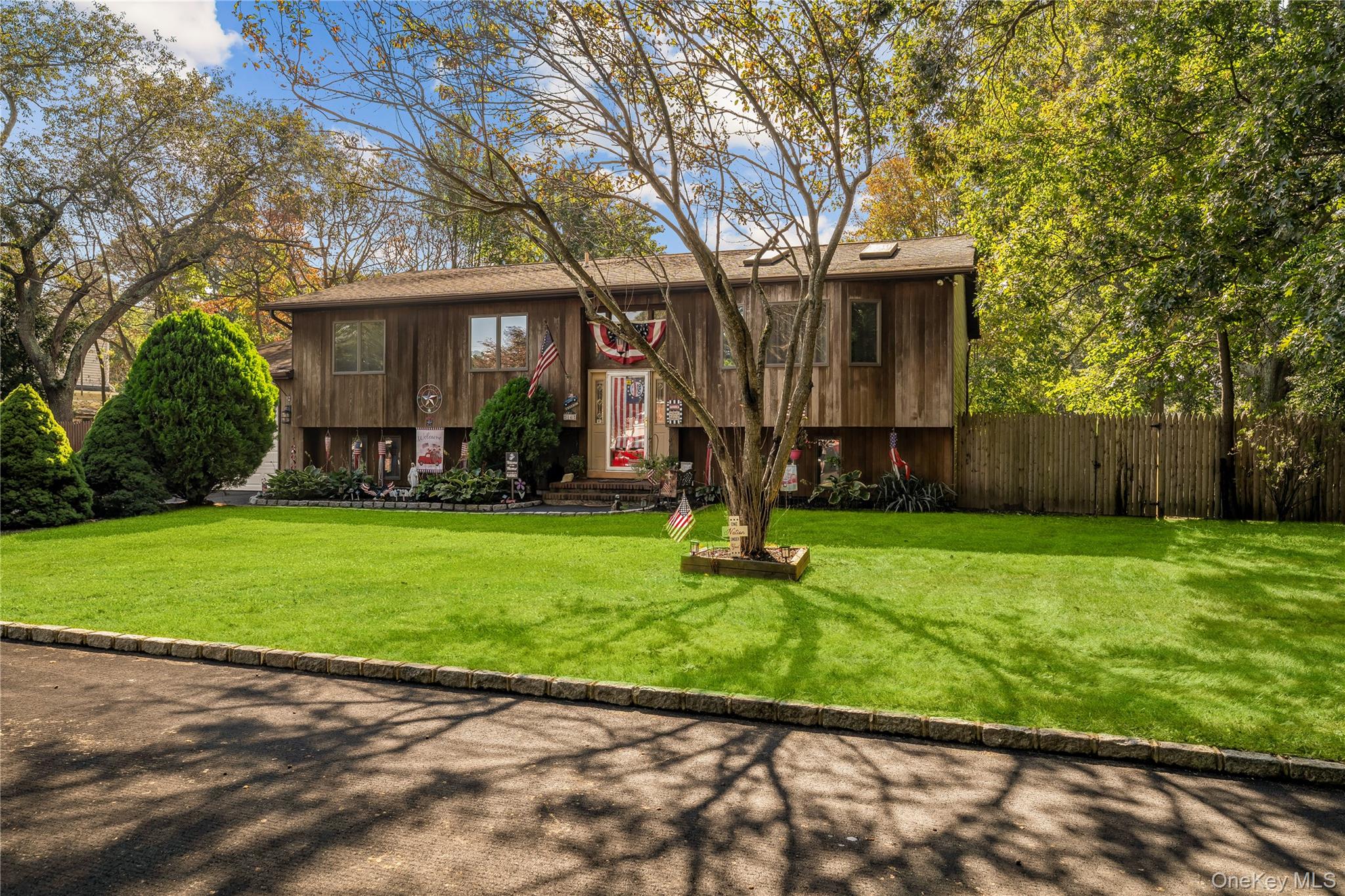 14 Mineola Street – For Sale photo 5