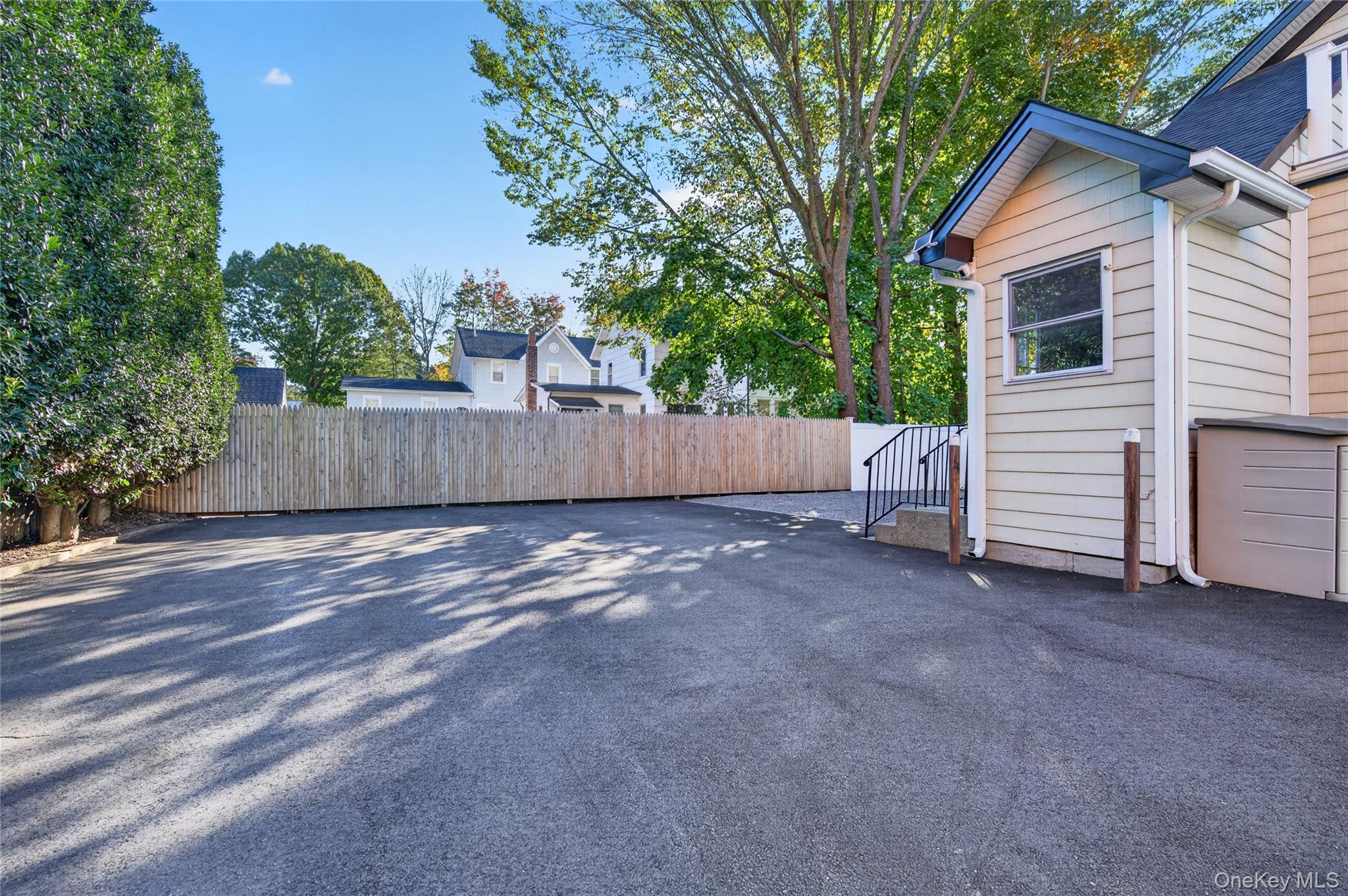 9 E Carver Street – For Rent photo 15