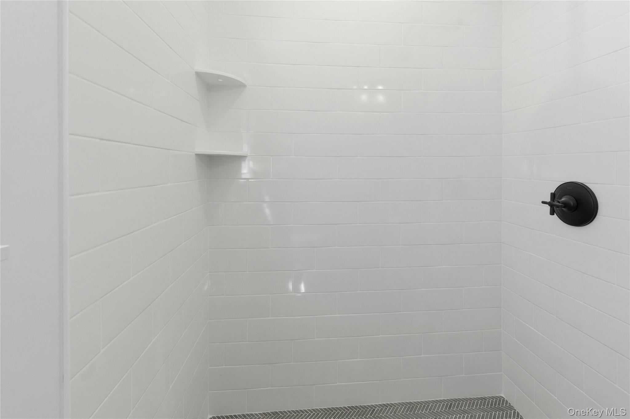 192 Iceland Drive – For Rent photo 22