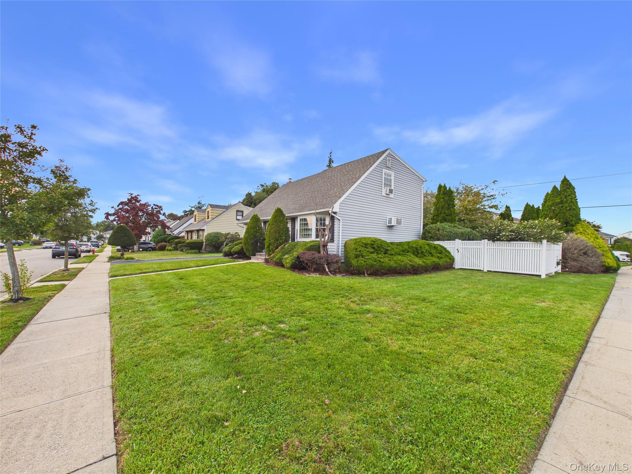 39 Croyden Lane – For Sale photo 2