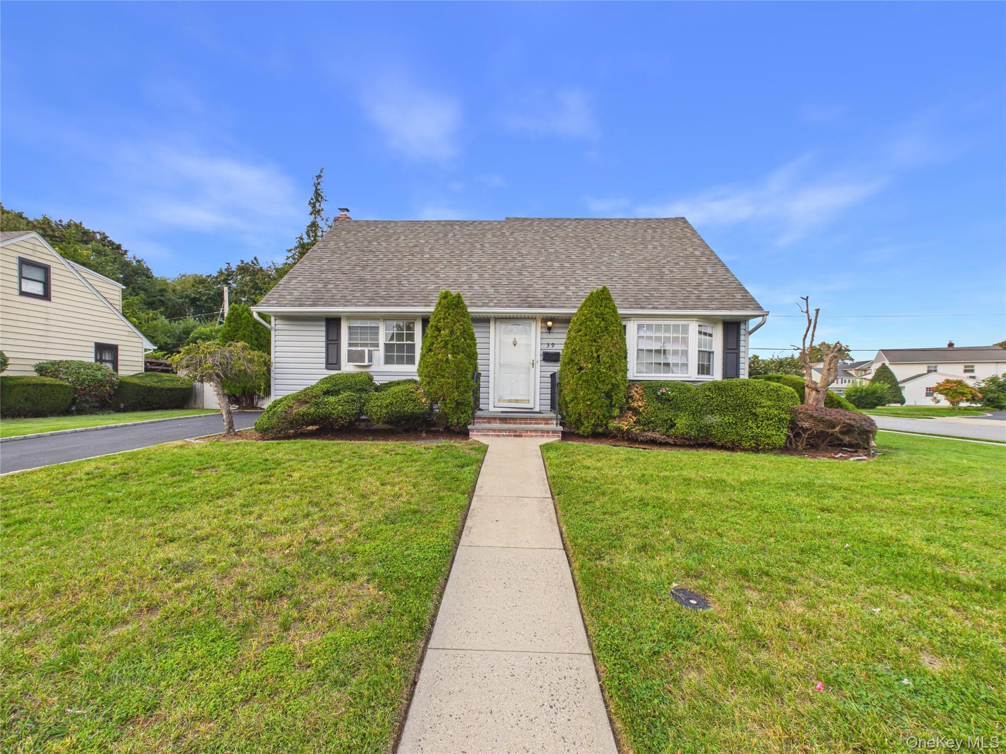 39 Croyden Lane – For Sale