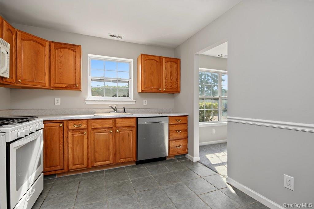 13 Jimal Drive – For Sale photo 11
