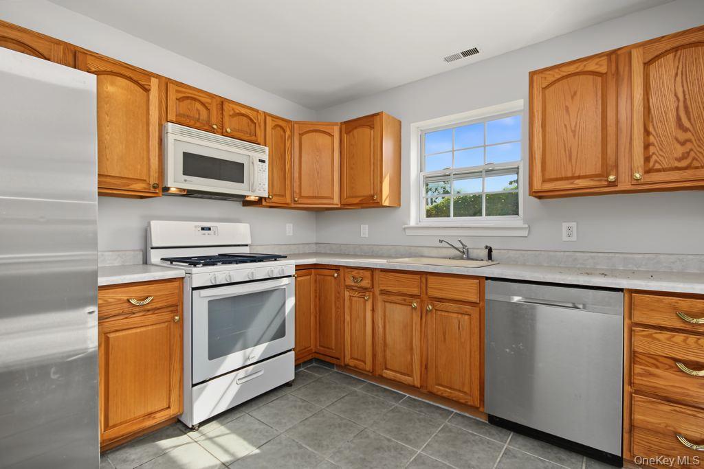 13 Jimal Drive – For Sale photo 12