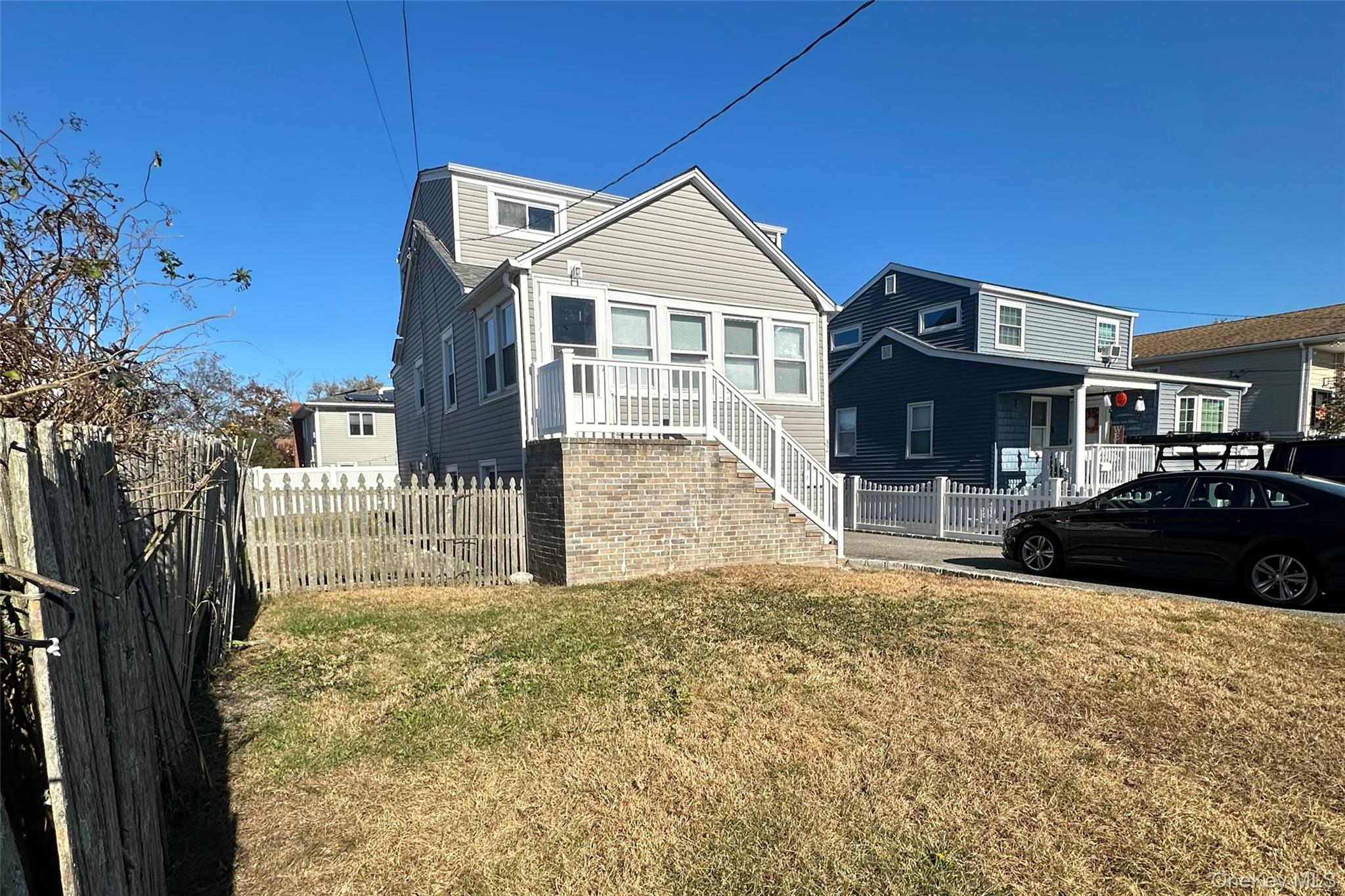 32 McKinley Avenue – For Rent photo 2