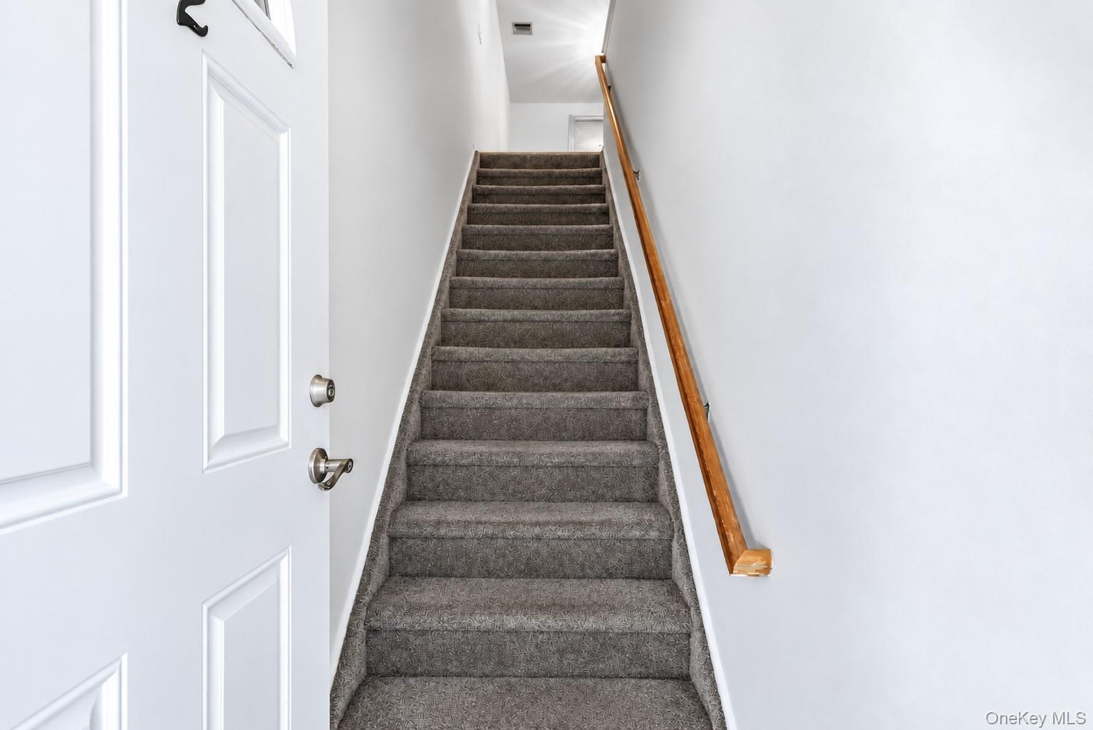 22 Ridgewood Drive – For Rent photo 4