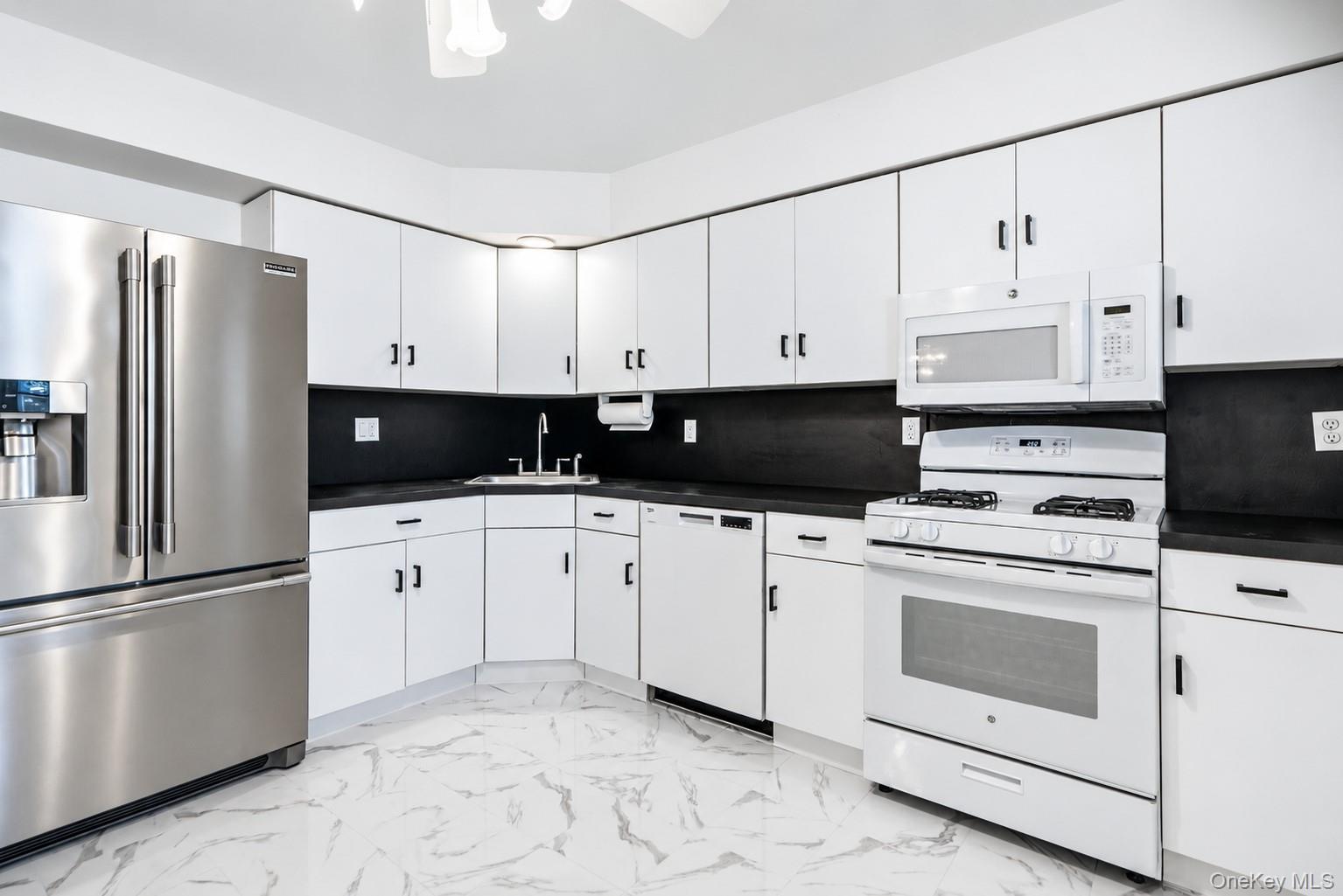 22 Ridgewood Drive – For Rent photo 9