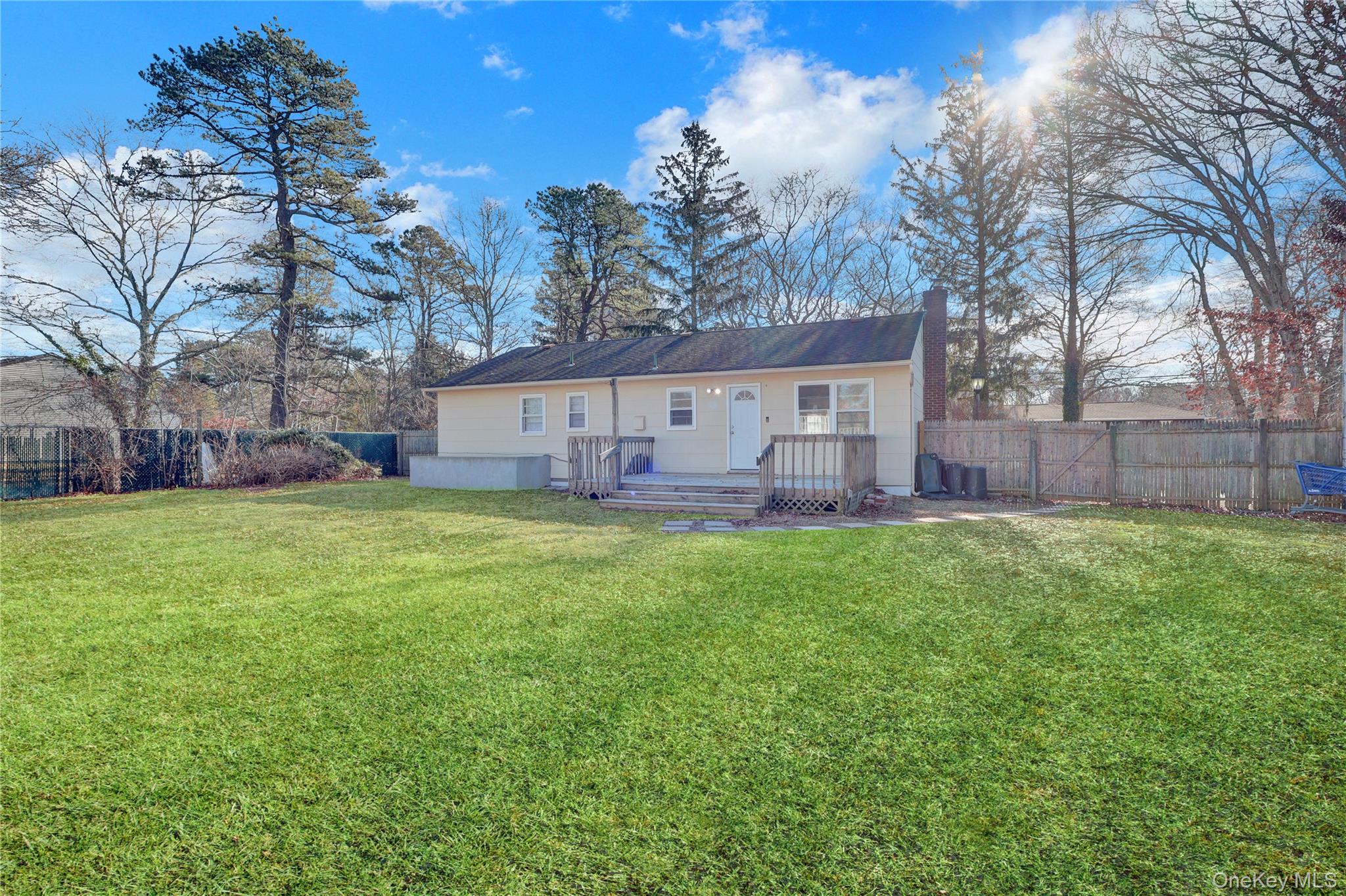 57 Middle Island Avenue – For Sale photo 22