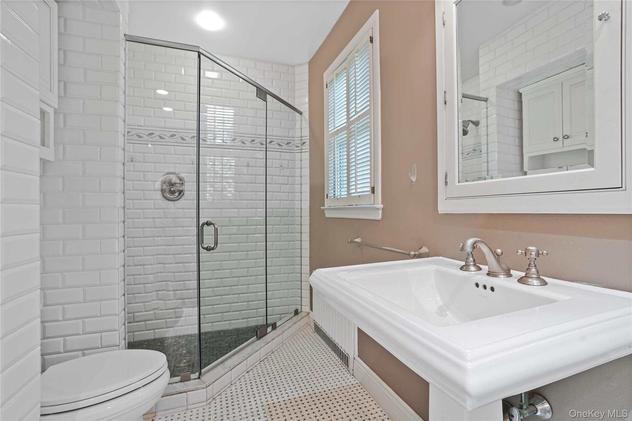 29 Coralyn Avenue – For Rent photo 18