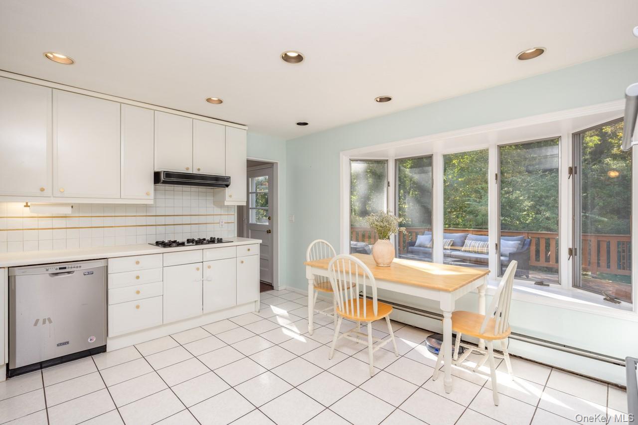 5 Astri Court – For Sale photo 6