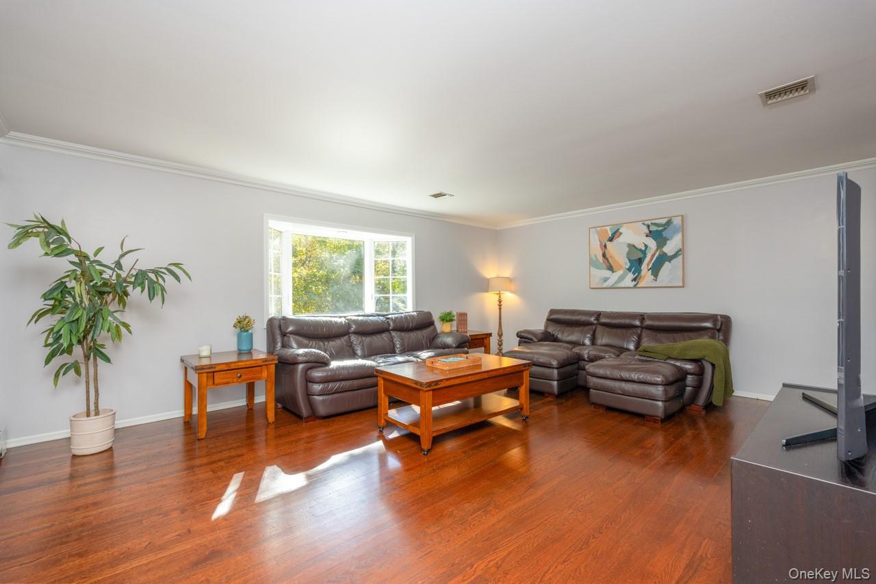 5 Astri Court – For Sale photo 4