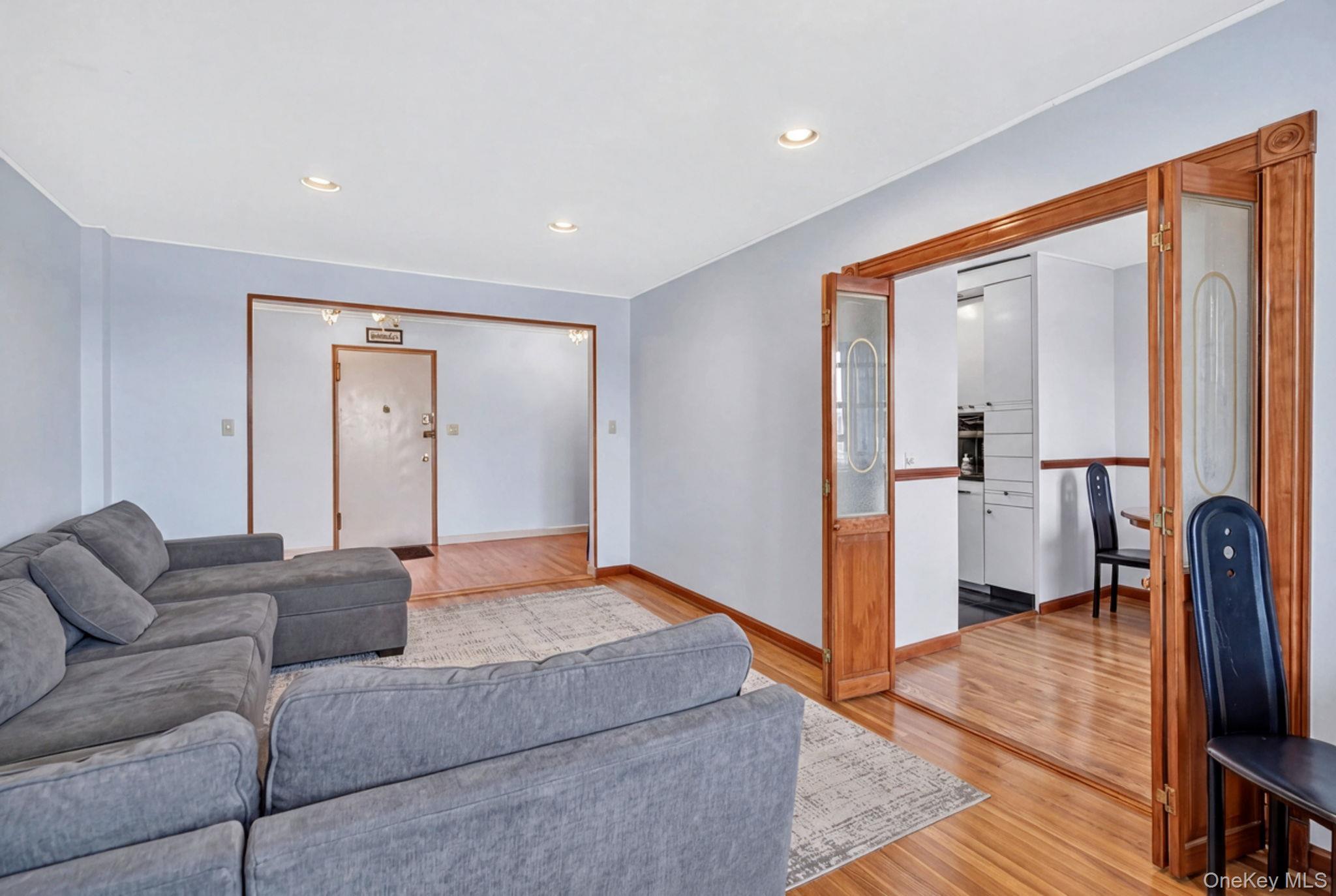 2475 E 11th Street, Unit 5K photo 4