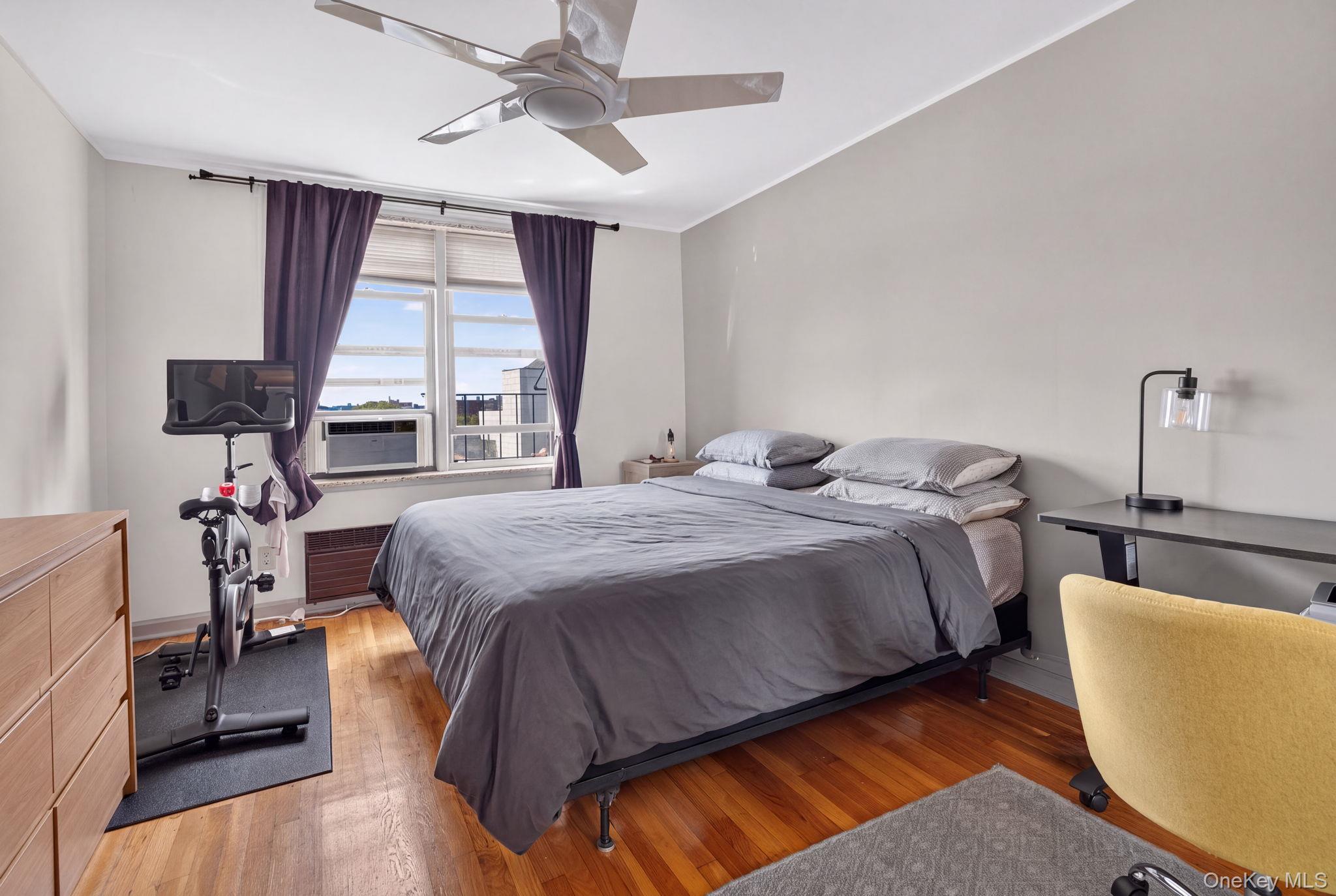 2475 E 11th Street, Unit 5K photo 8
