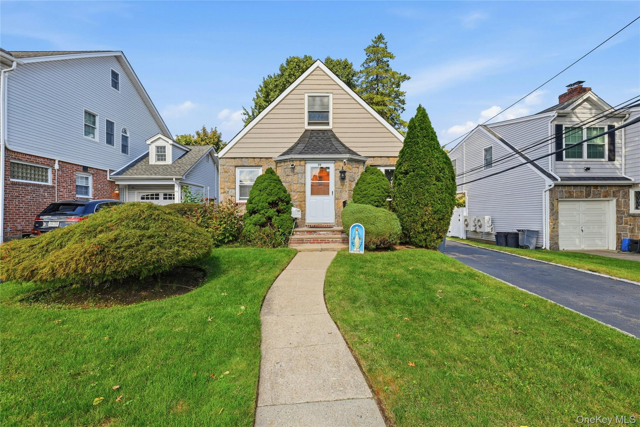 39 Primrose Drive – For Sale