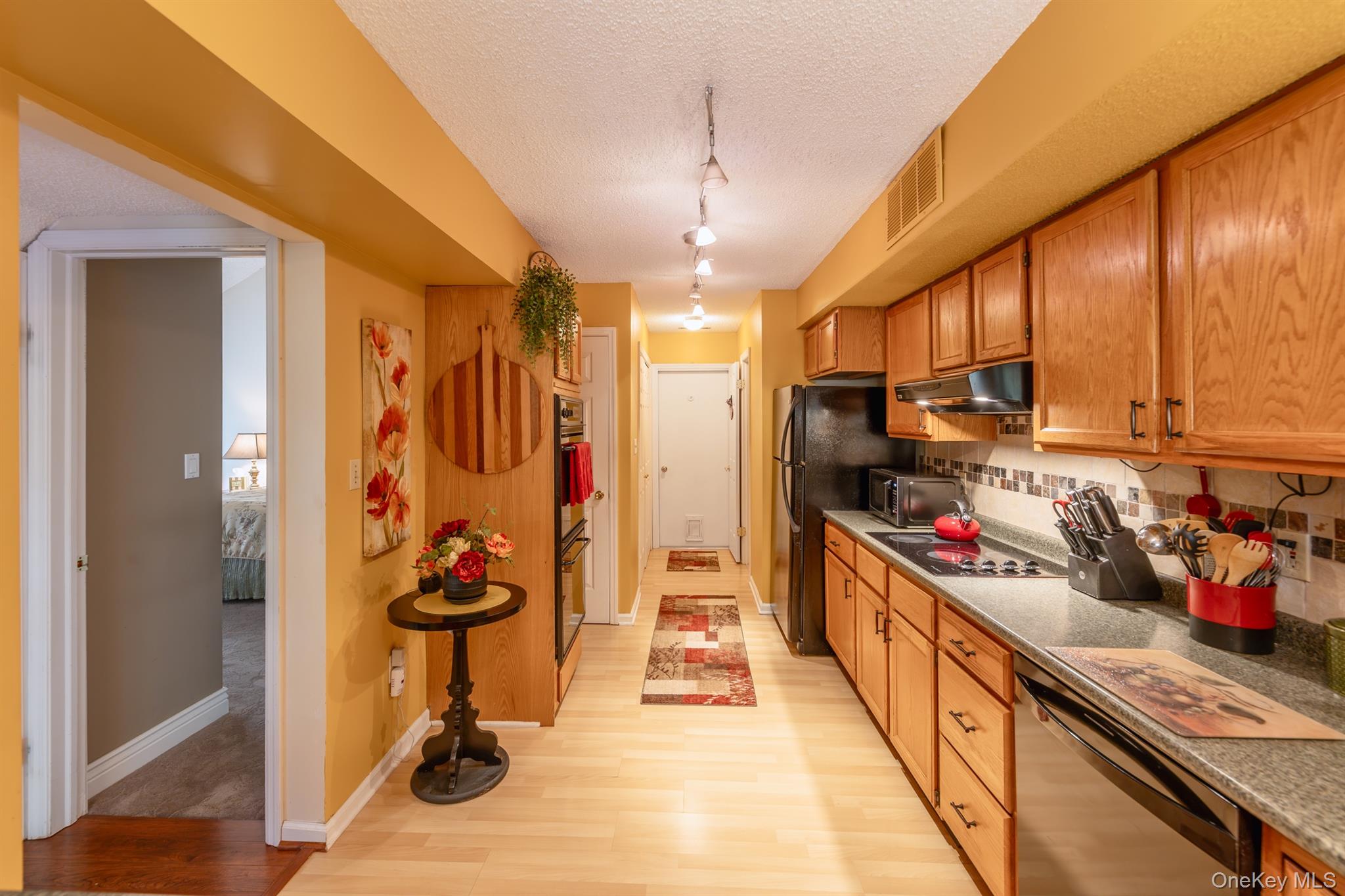 1 Cottonwood Circle – For Sale photo 12
