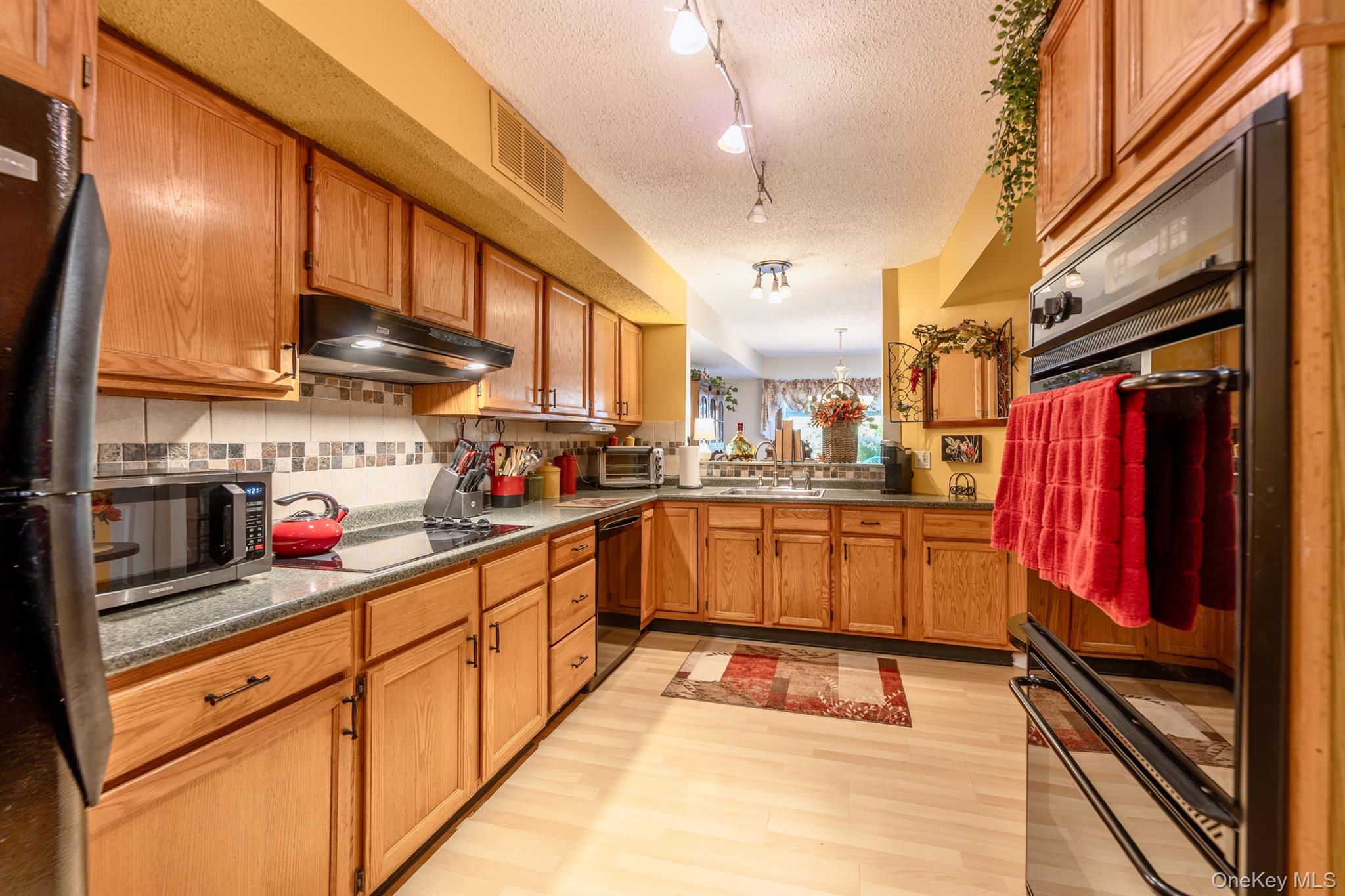1 Cottonwood Circle – For Sale photo 15