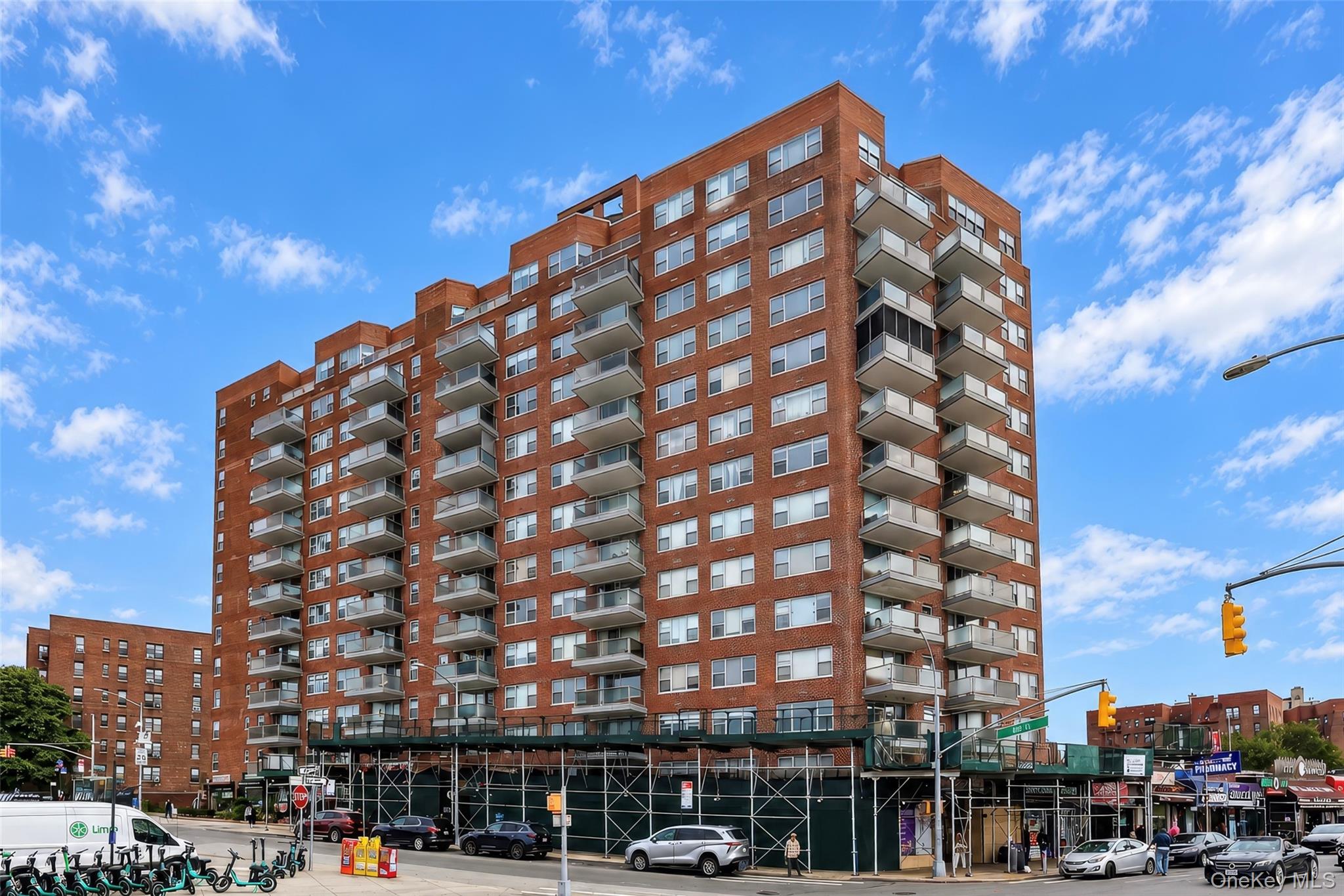 85-15 Main Street, Unit 10G