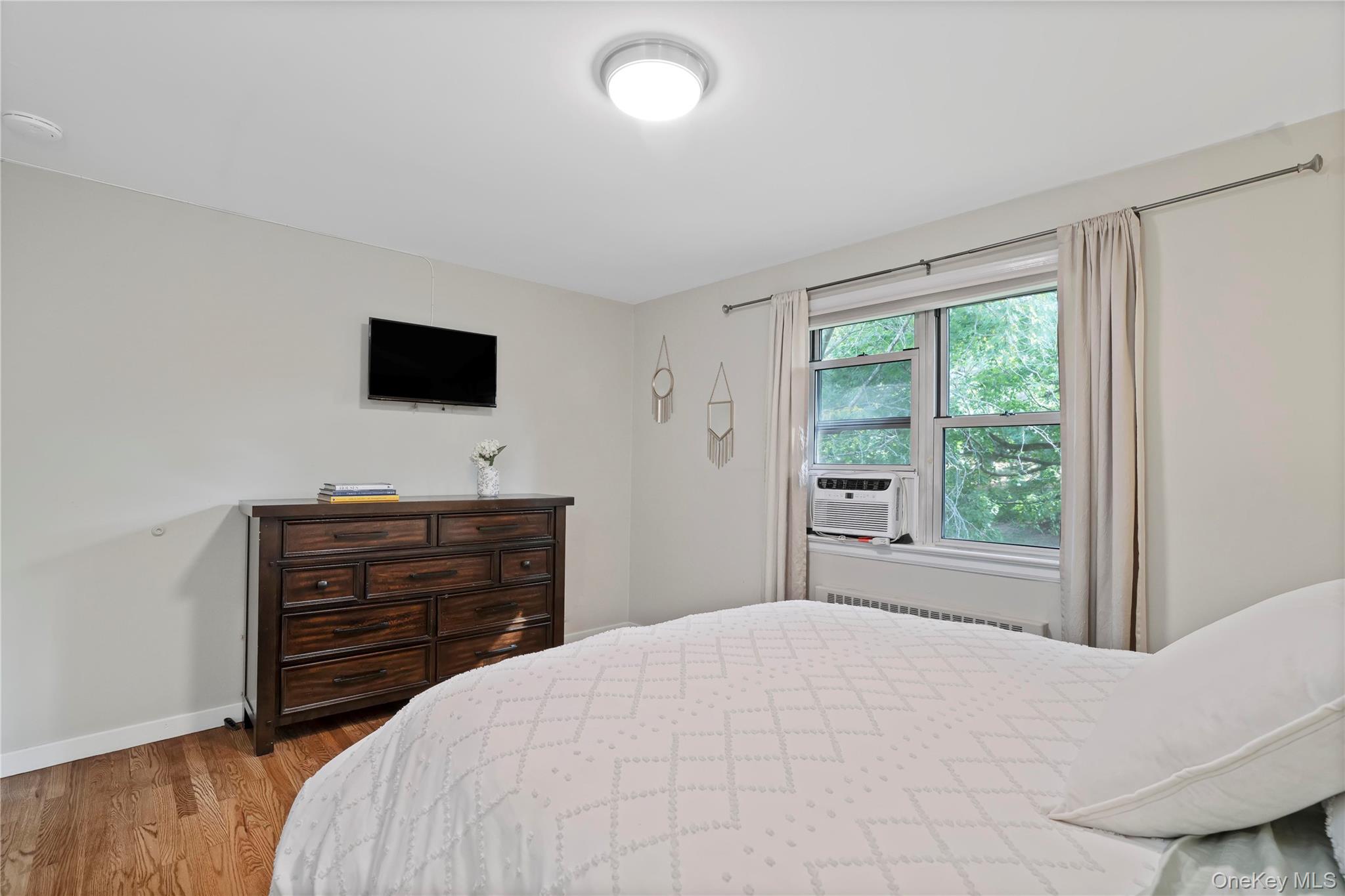 135 S Buckhout Street, Unit 135 photo 19