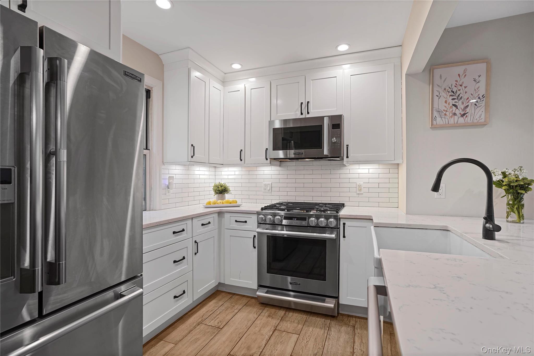 135 S Buckhout Street, Unit 135 photo 7