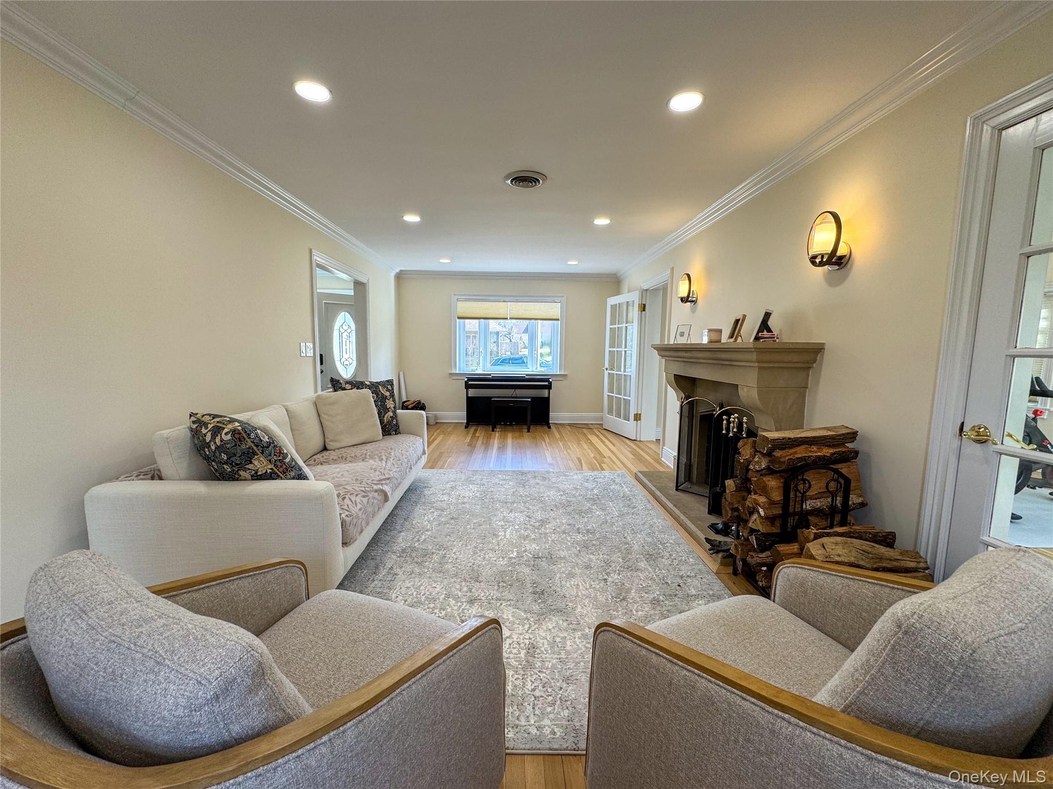 10 Wolfle Street – For Rent photo 6