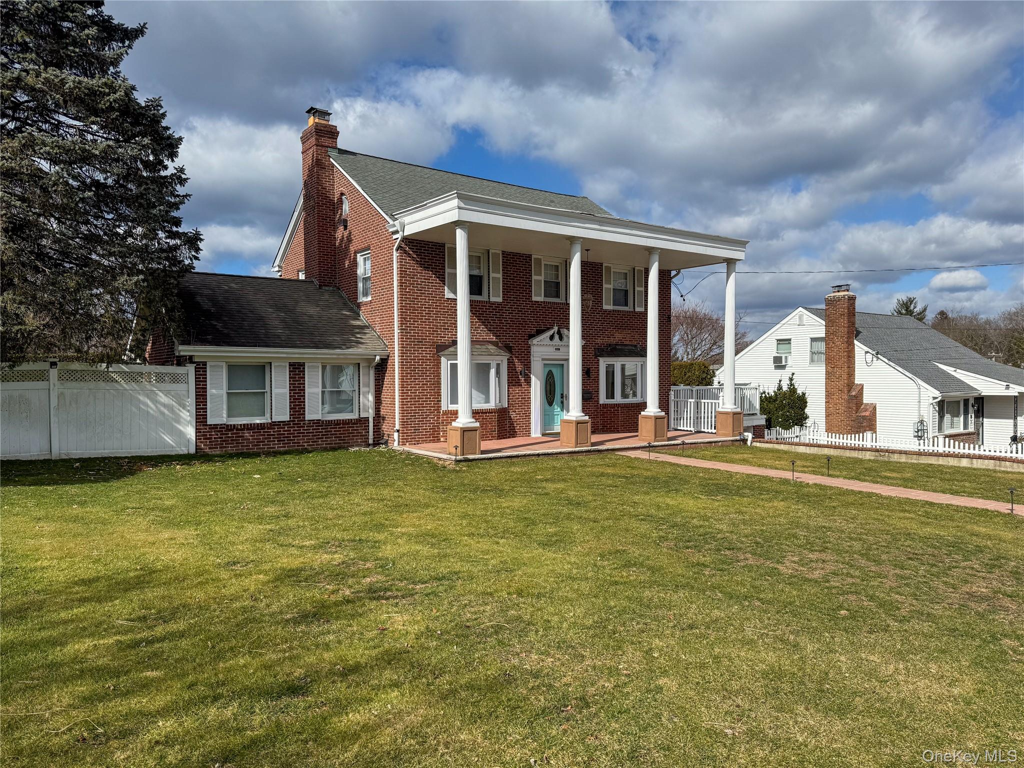 10 Wolfle Street – For Rent photo 2