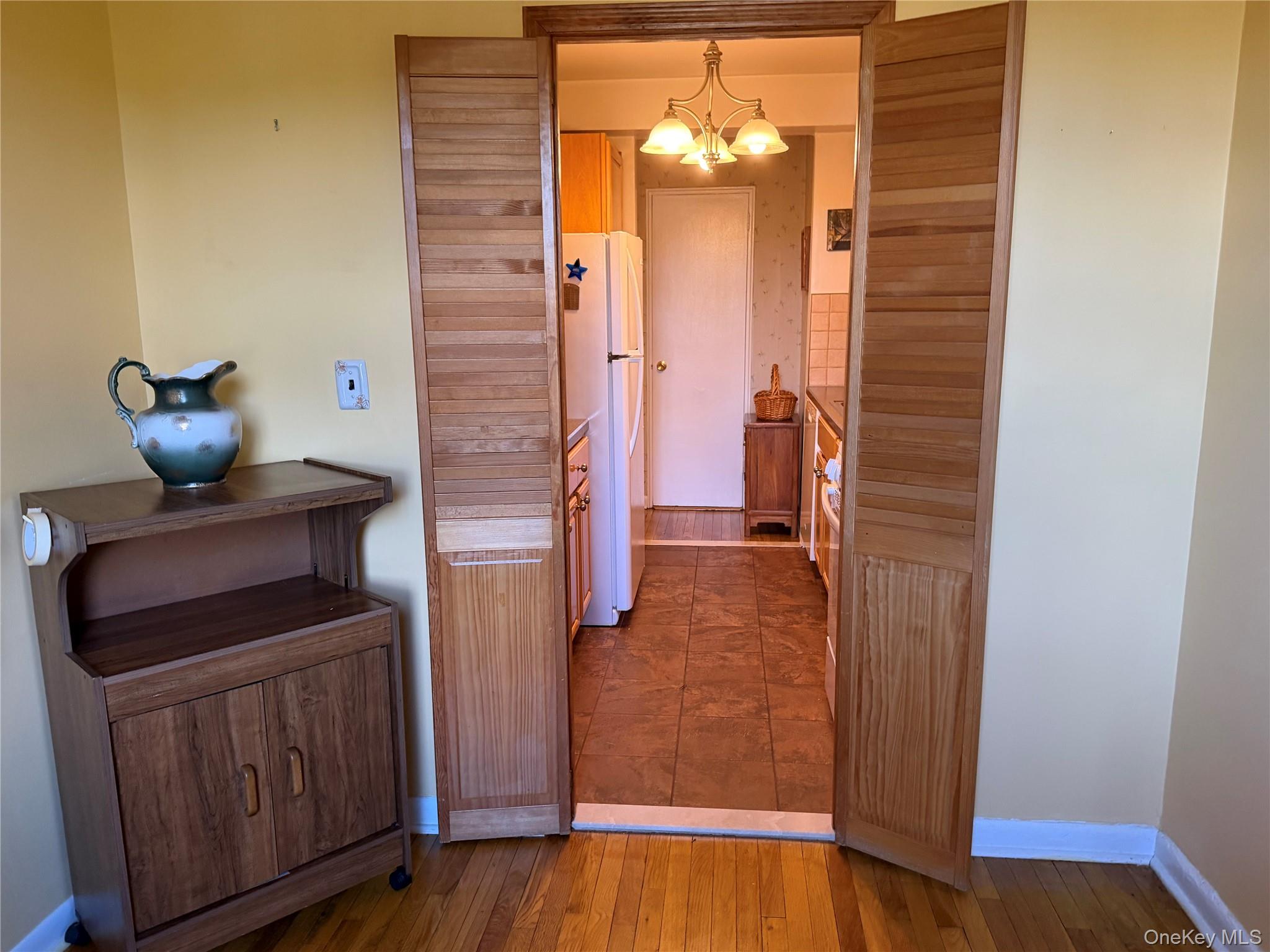 2 Sadore Lane, Unit 7-T