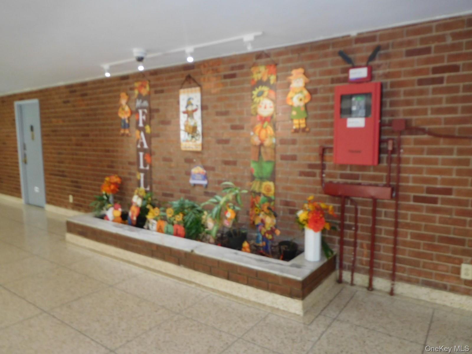 2 Sadore Lane, Unit 7-T photo 6