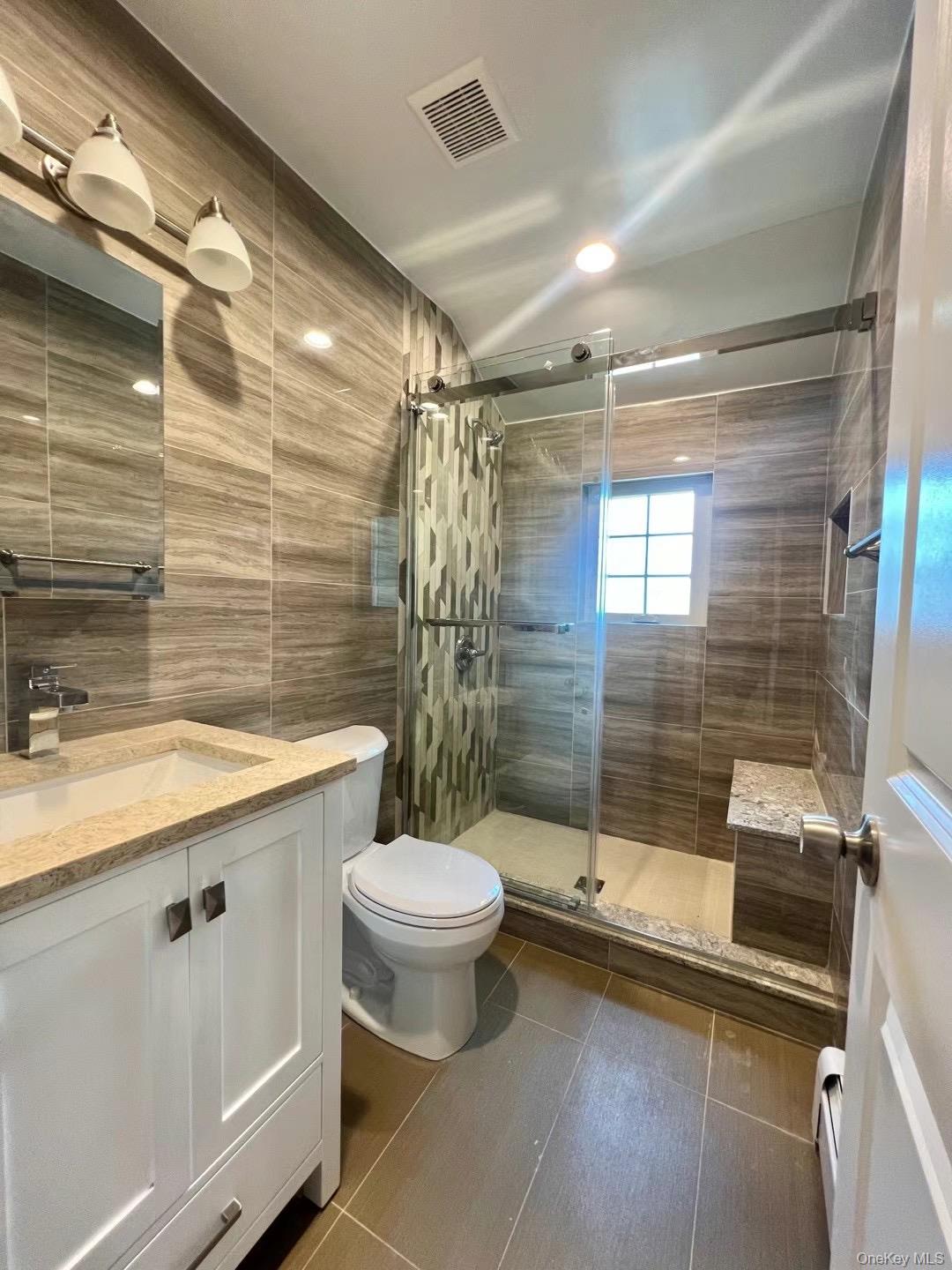 2019 154th Street – For Rent photo 8
