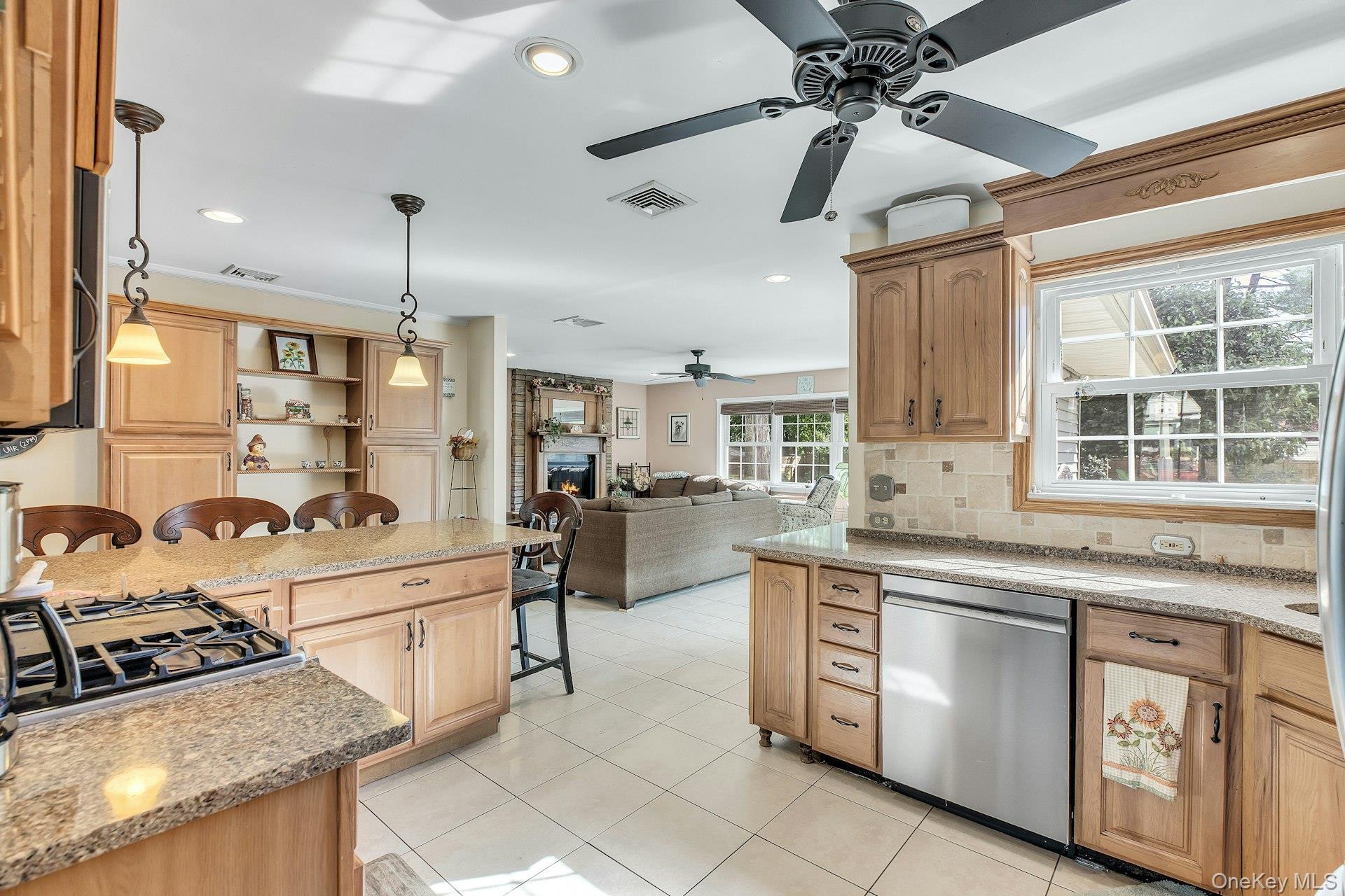 2084 Sherman Avenue – For Sale photo 9