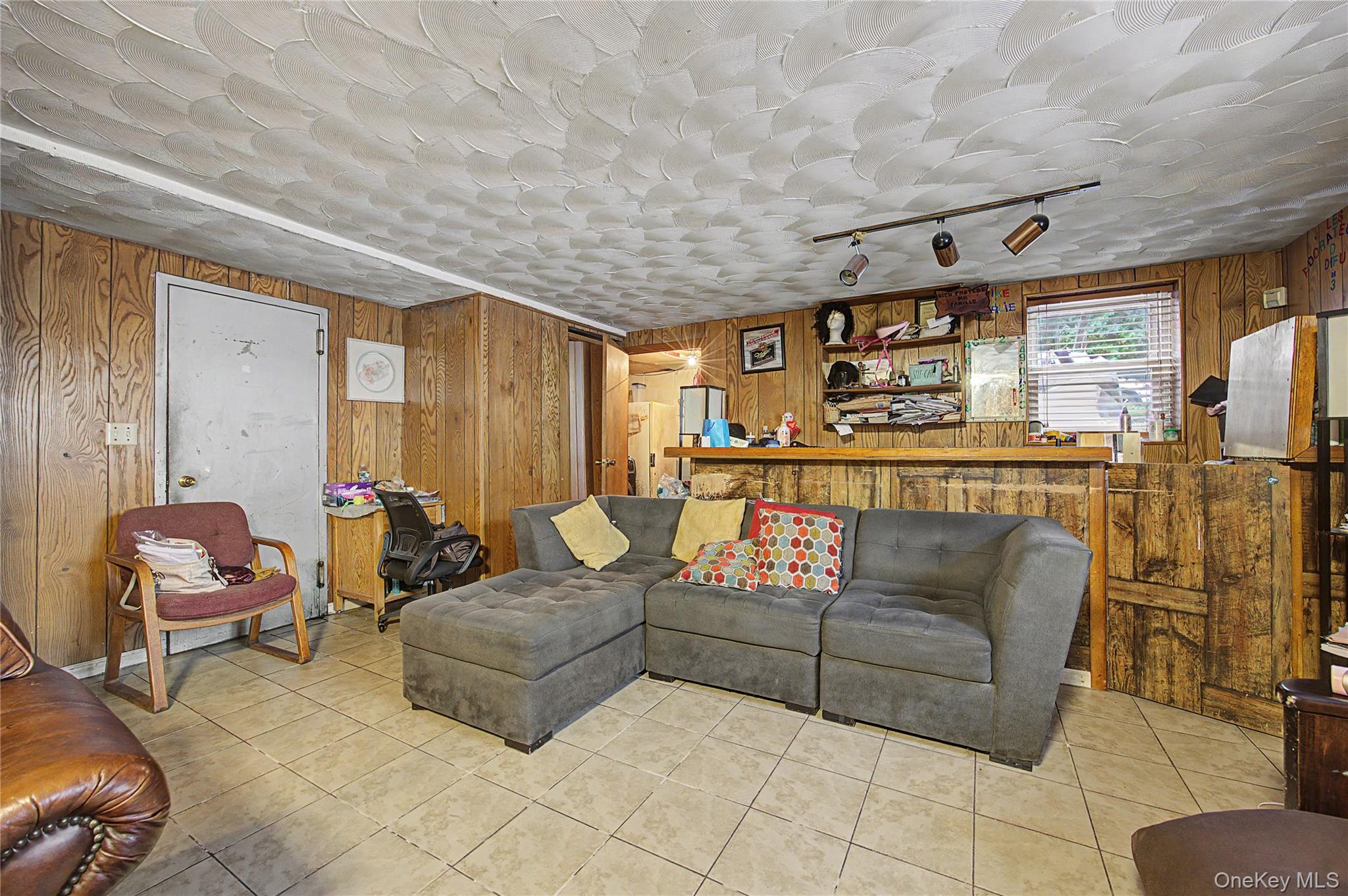7 Cabot Avenue – For Sale photo 13