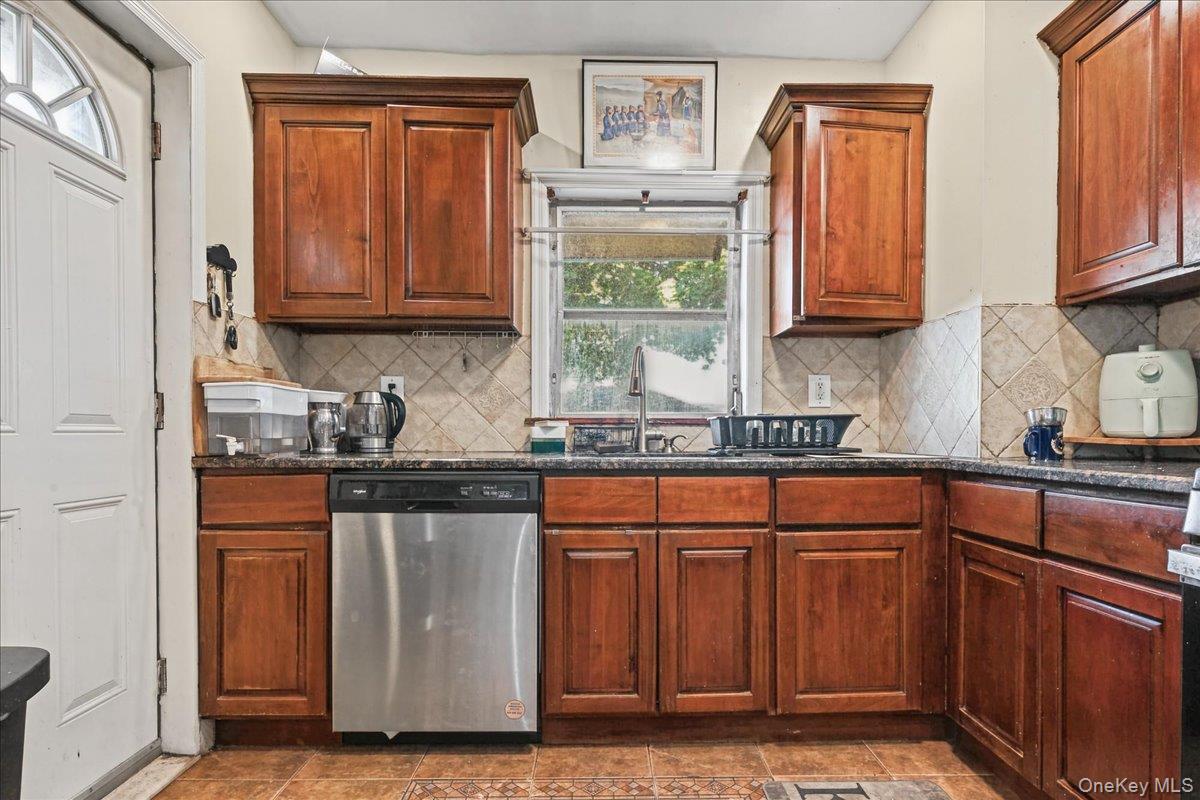 11507 103rd Avenue – For Sale photo 11