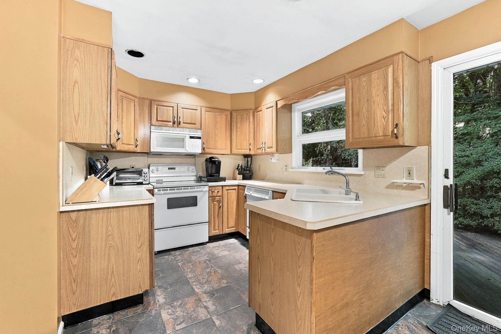 33 Virginia Lane – For Sale photo 23