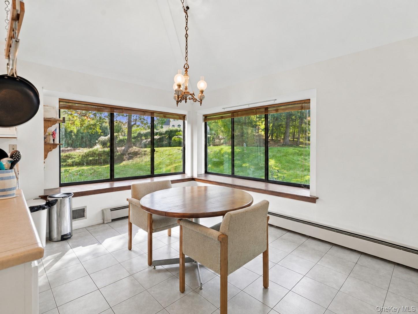1 Kings Grant Way – For Sale photo 22