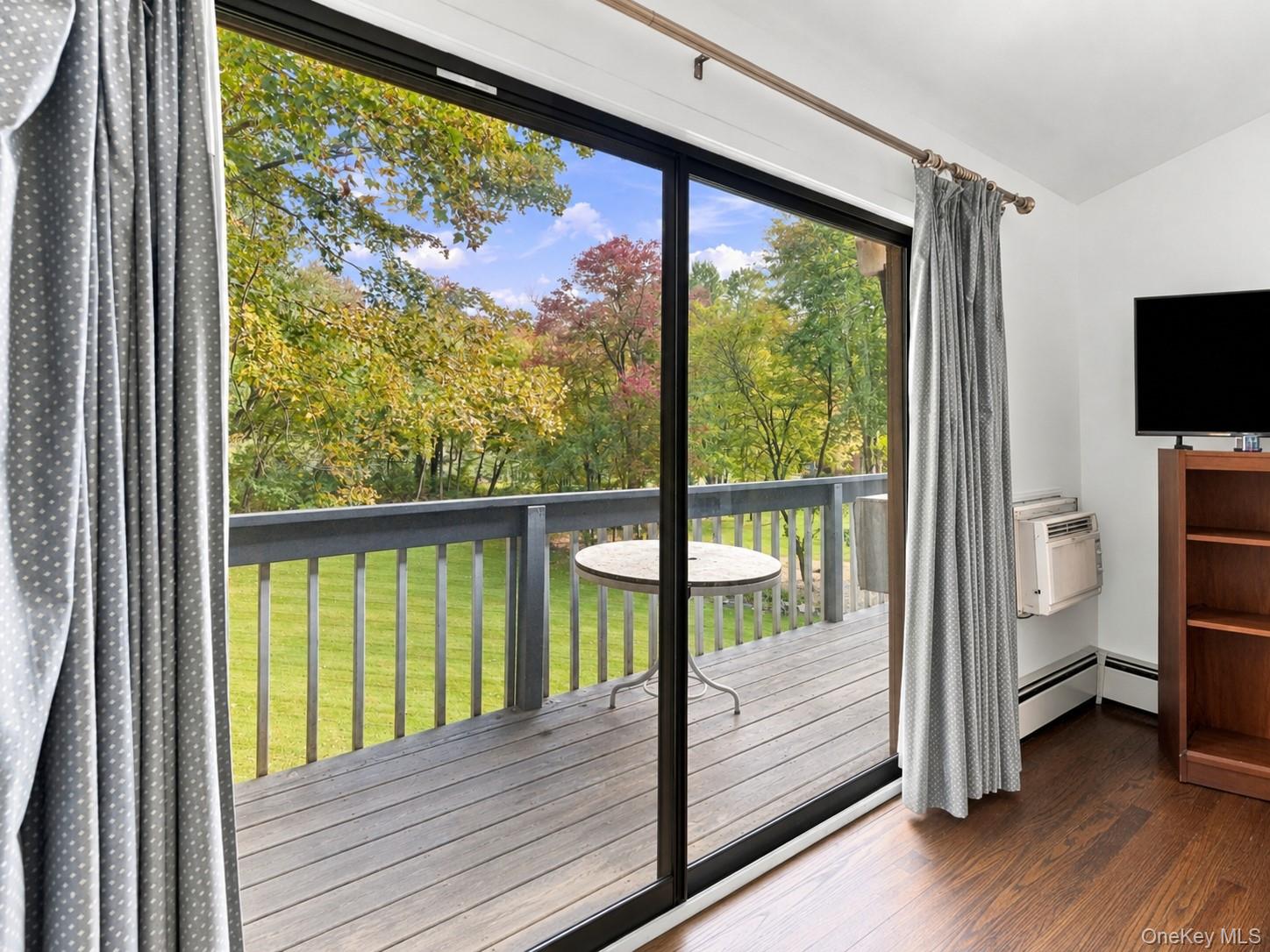 1 Kings Grant Way – For Sale photo 35