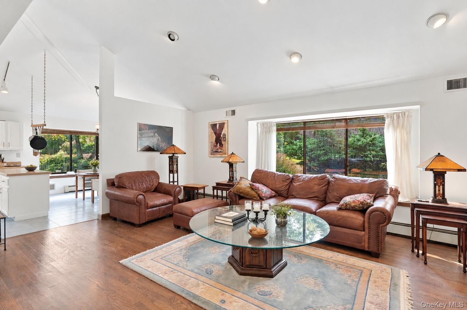 1 Kings Grant Way – For Sale photo 18