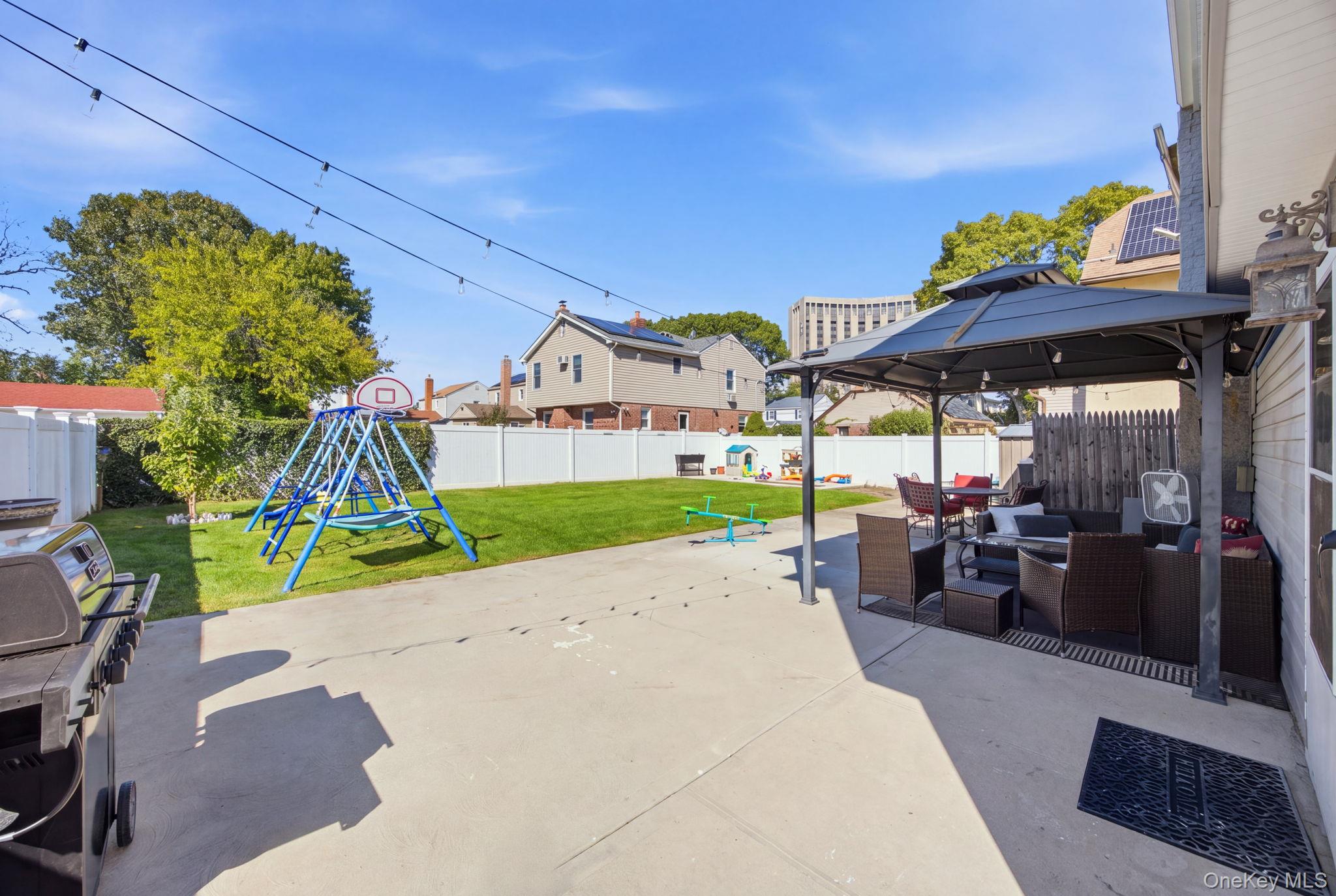 2125 Franklin Avenue – For Sale photo 21