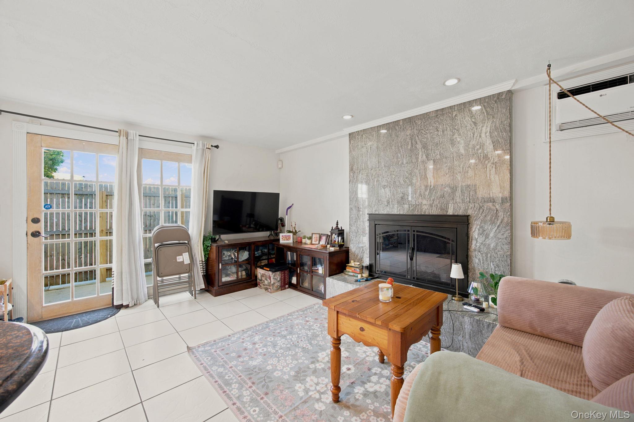 2125 Franklin Avenue – For Sale photo 18