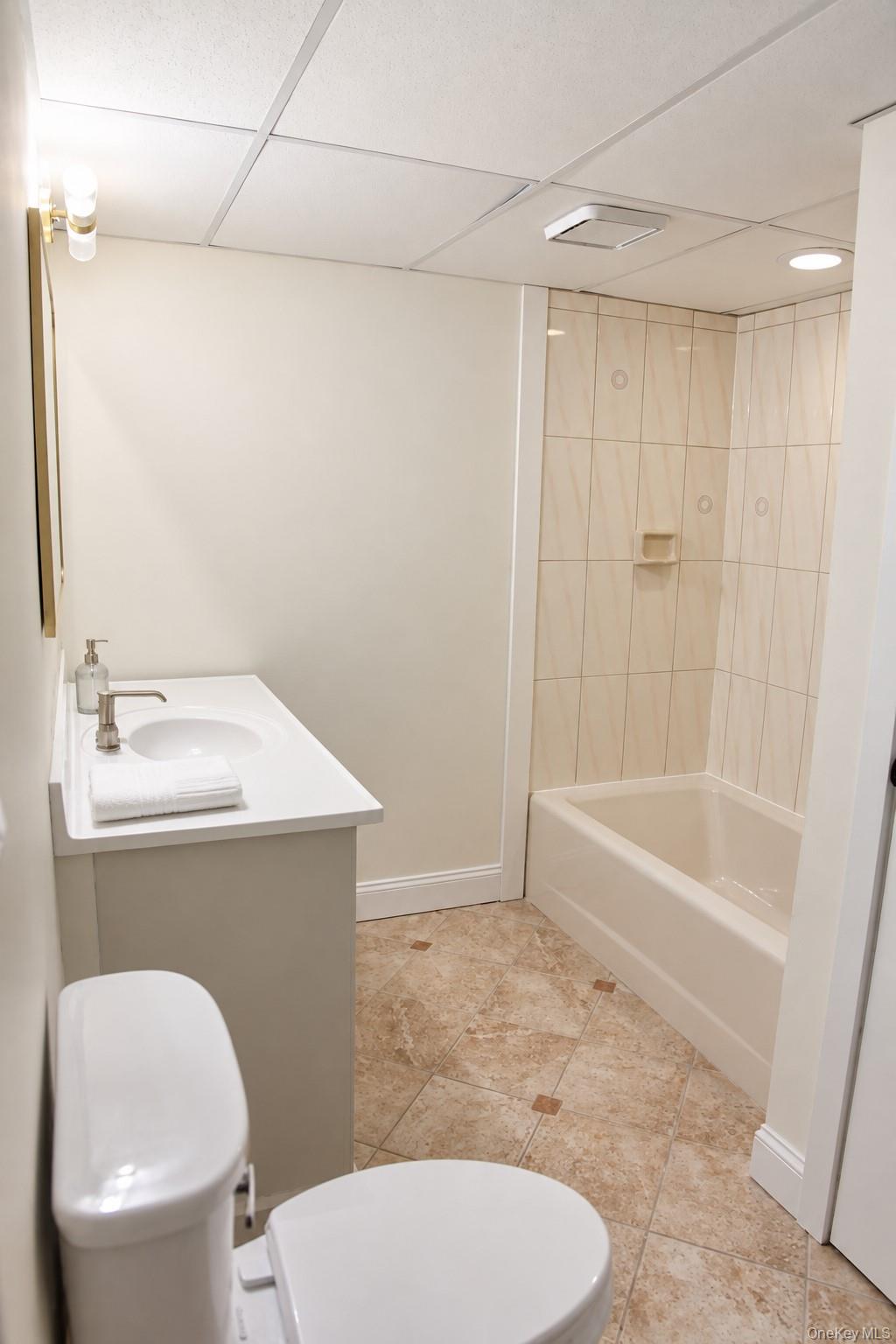 86 Iceland Drive – For Sale photo 16