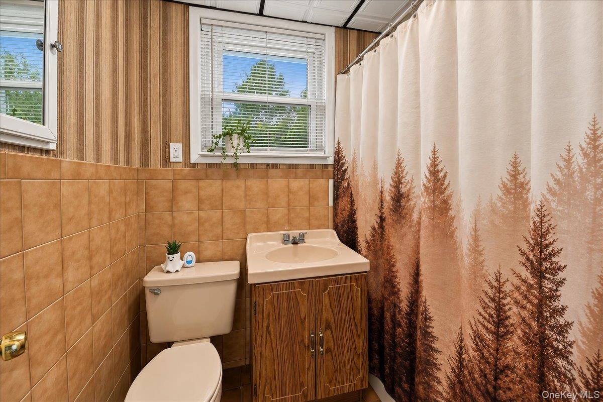 2653 Harding Avenue – For Sale photo 18